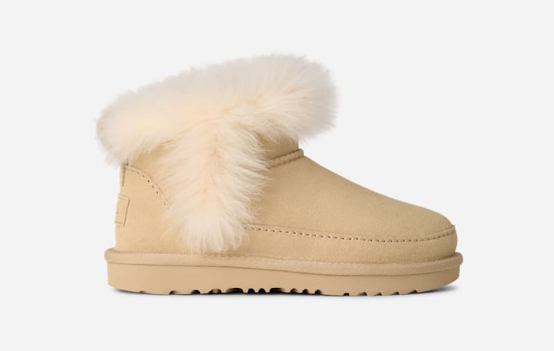 UGG Classic Ultra Mini Chalet-laars in Sandcastle, Maat 36, Suede
