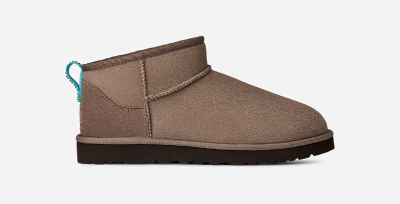 UGG® Classic Ultra M
