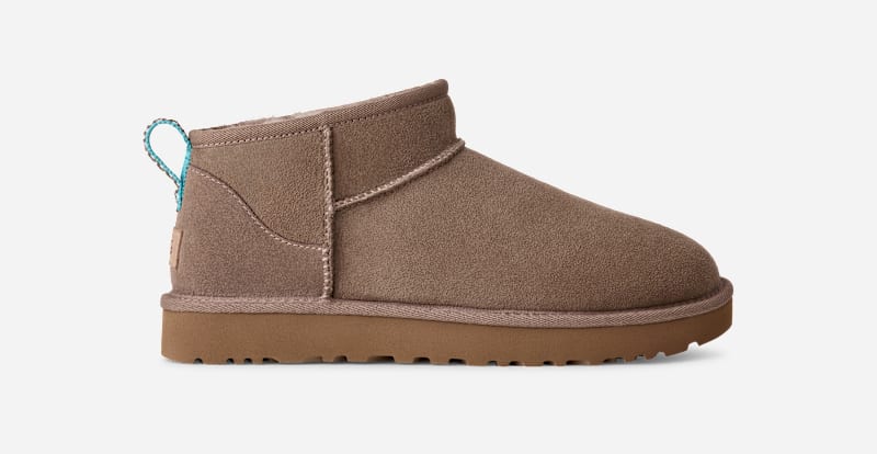 UGG® Classic Ultra M