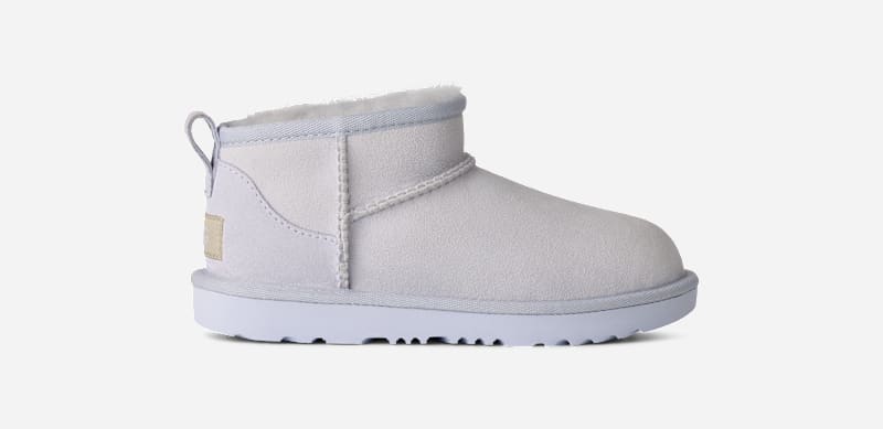UGG® Classic Ultra Mini Boot for Kids in Misty Wisteria, Size 1, Twinface/Polyester/Wool