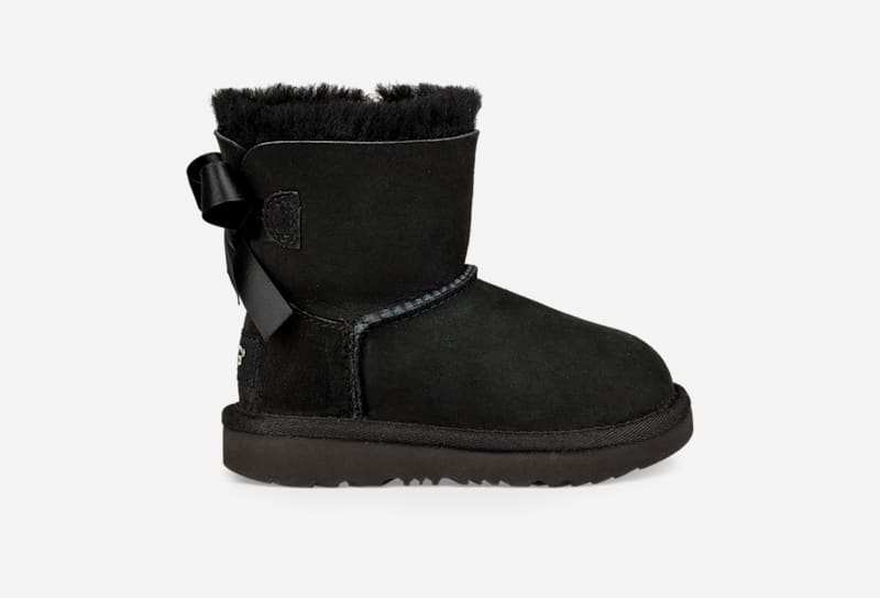UGG Mini Bailey Bow II Boot for Kids in Black, Size 6, Twinface/Polyester/Wool