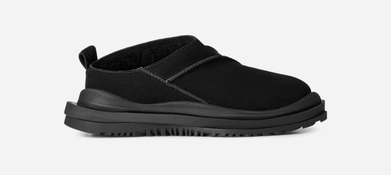 UGG® Classic Micro Distort Boot in Black, Size 6