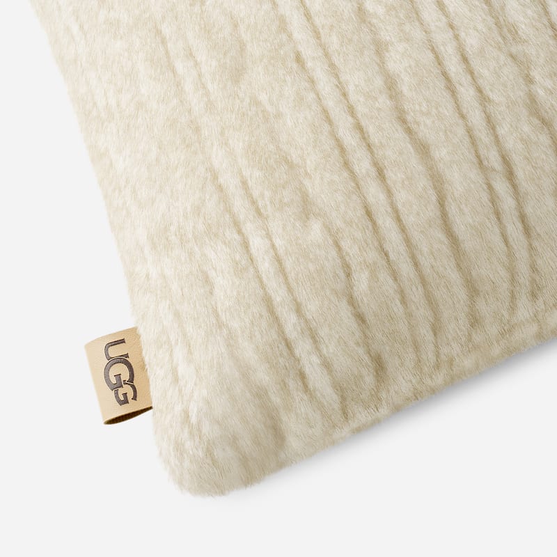 Ugg ® Jennis Pillow 24"x24" Pillows In Snow