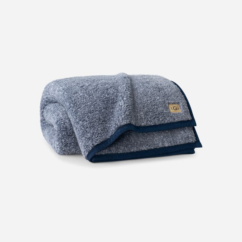 Classic UGG®fluff Throw 50" x 70" Polyester Blankets