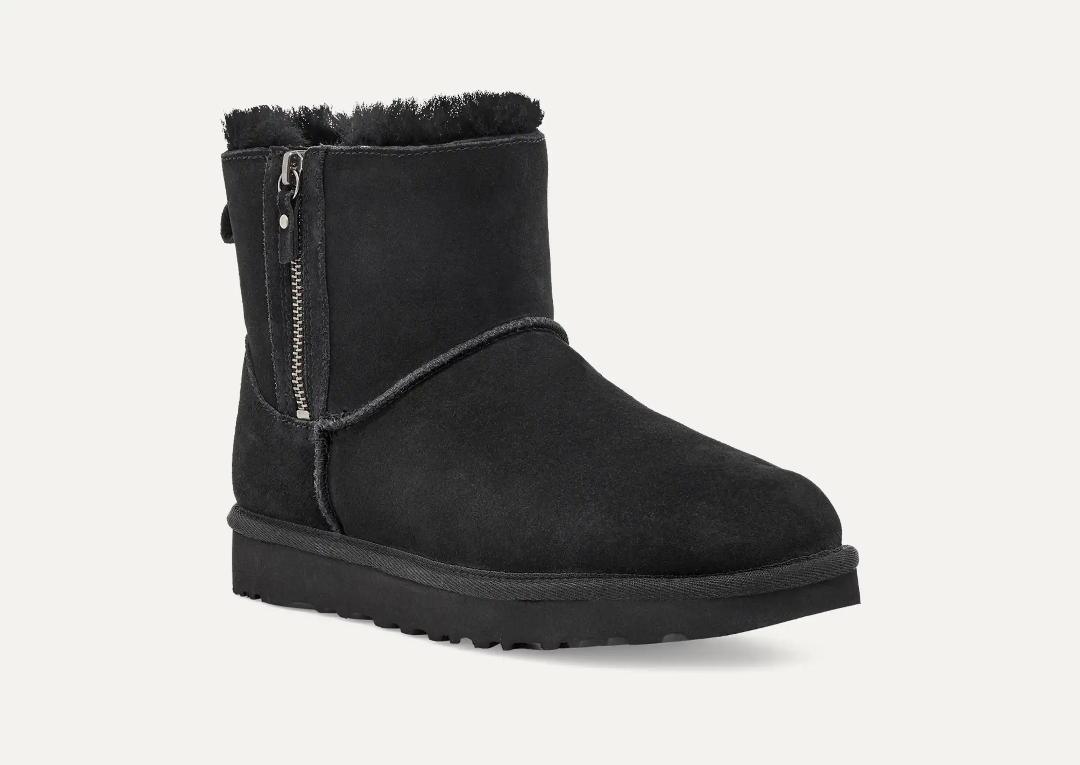 UGG Classic Mini II ブラック UGG Classic Mini II Boots | Shopbop