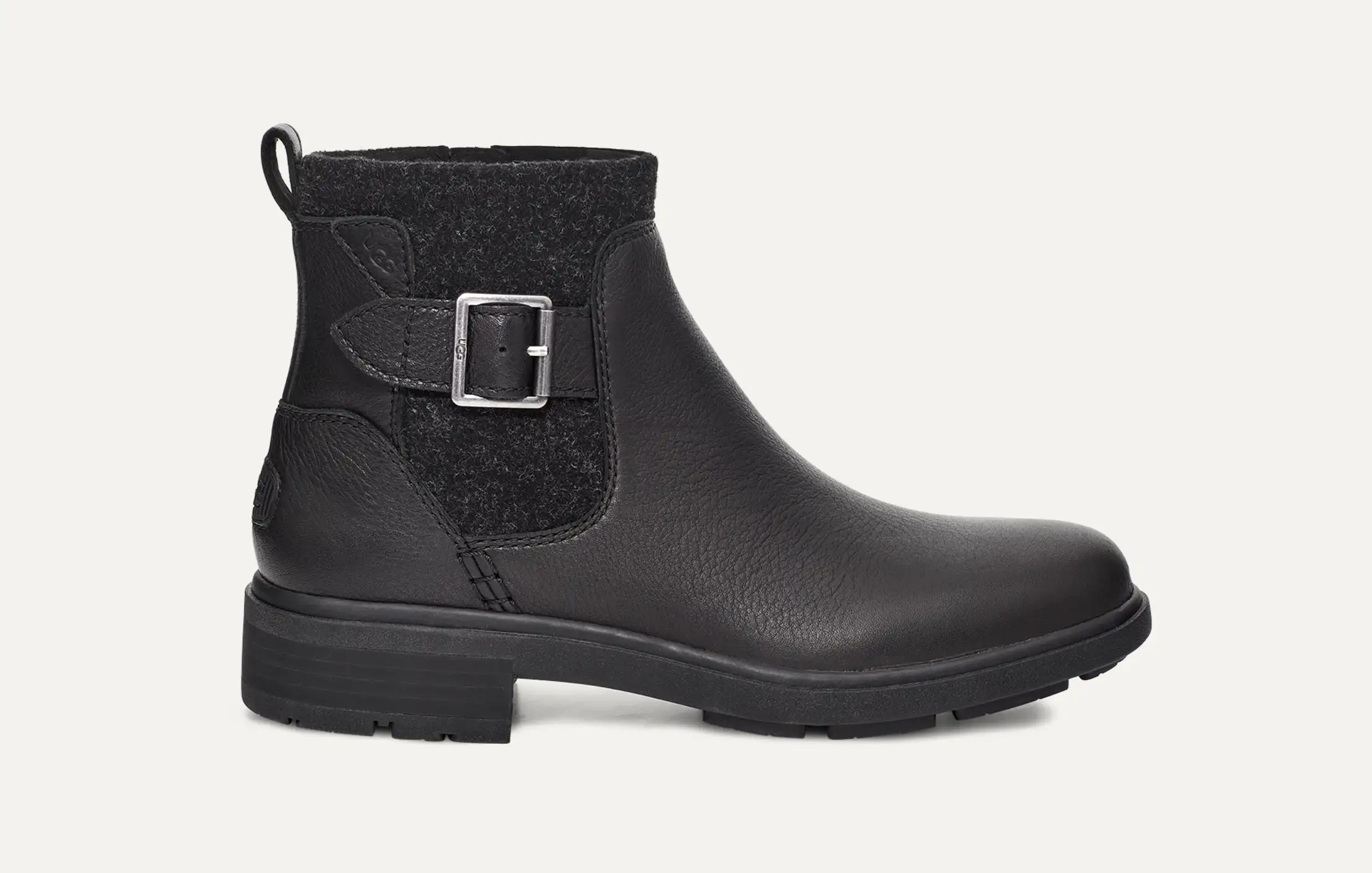 ★特価★新品★当日発送★[MARDI] BOUCLE UGG BOOTS BLACK 240 Classic Maxi Toggle Boot | UGG®