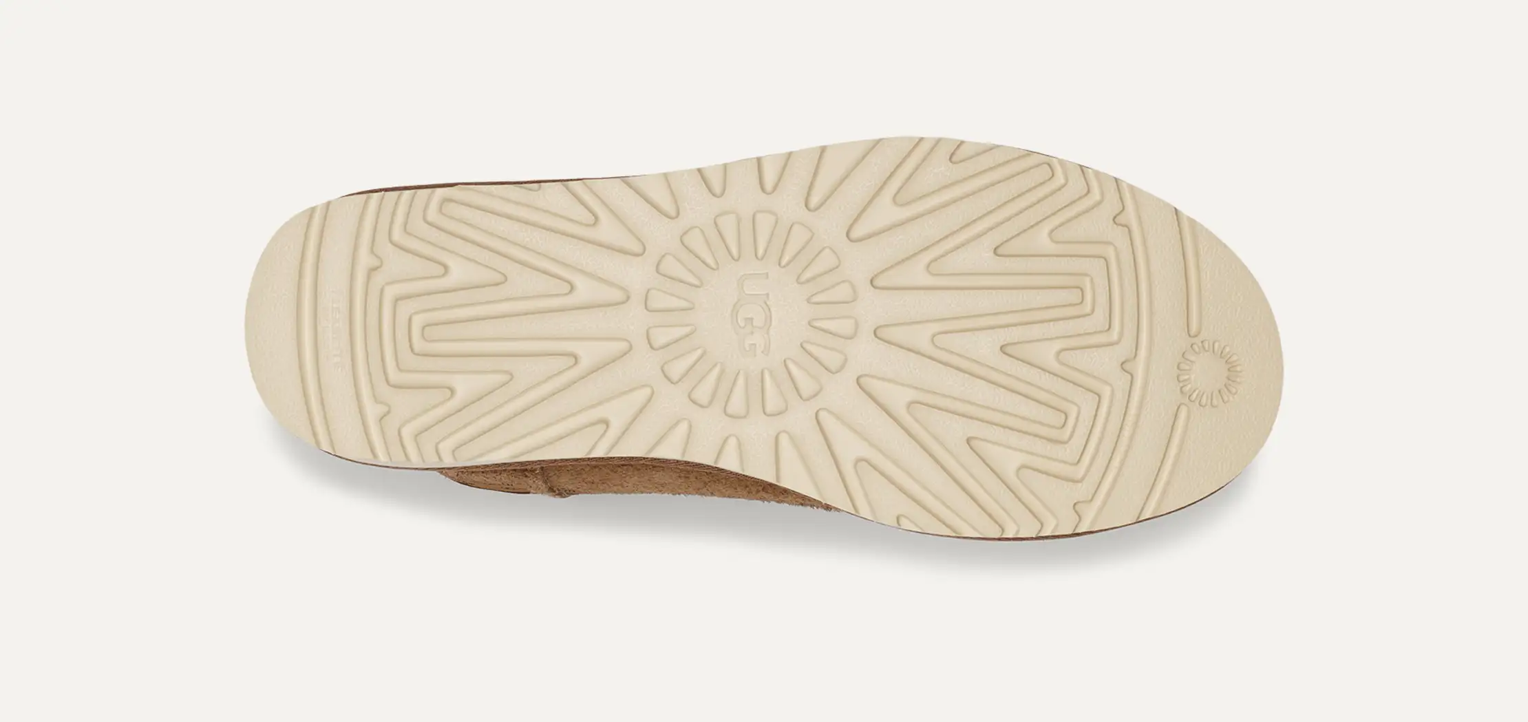 ★人気★UGG x Children Of The Discordance Classic Boots C★ UGG x COTD Classic Short Boot | UGG®