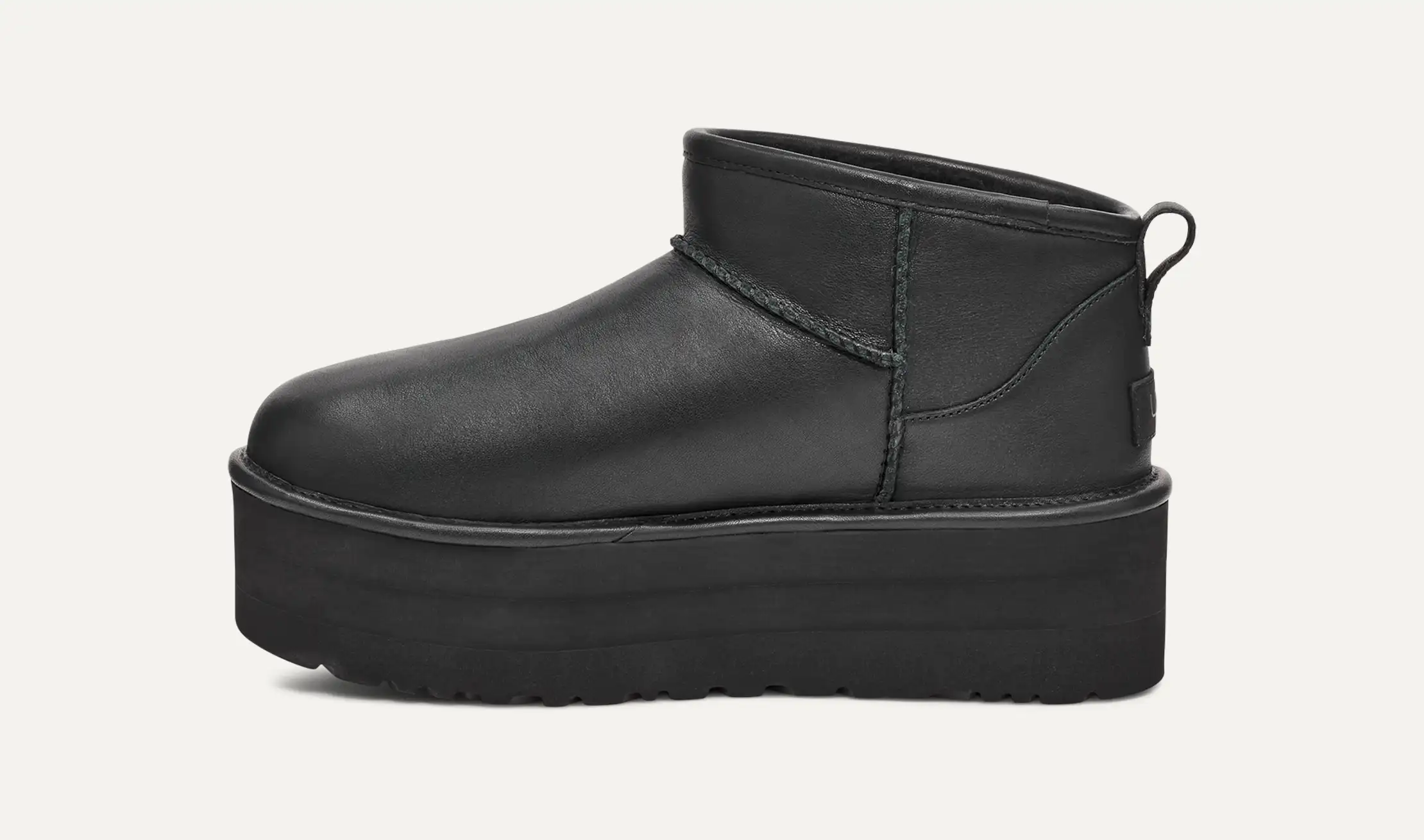 UGG｜BOOTS (Classic Ultra Mini Platform - BLACK (1135092 Classic Ultra Mini Platform Boot | UGG®