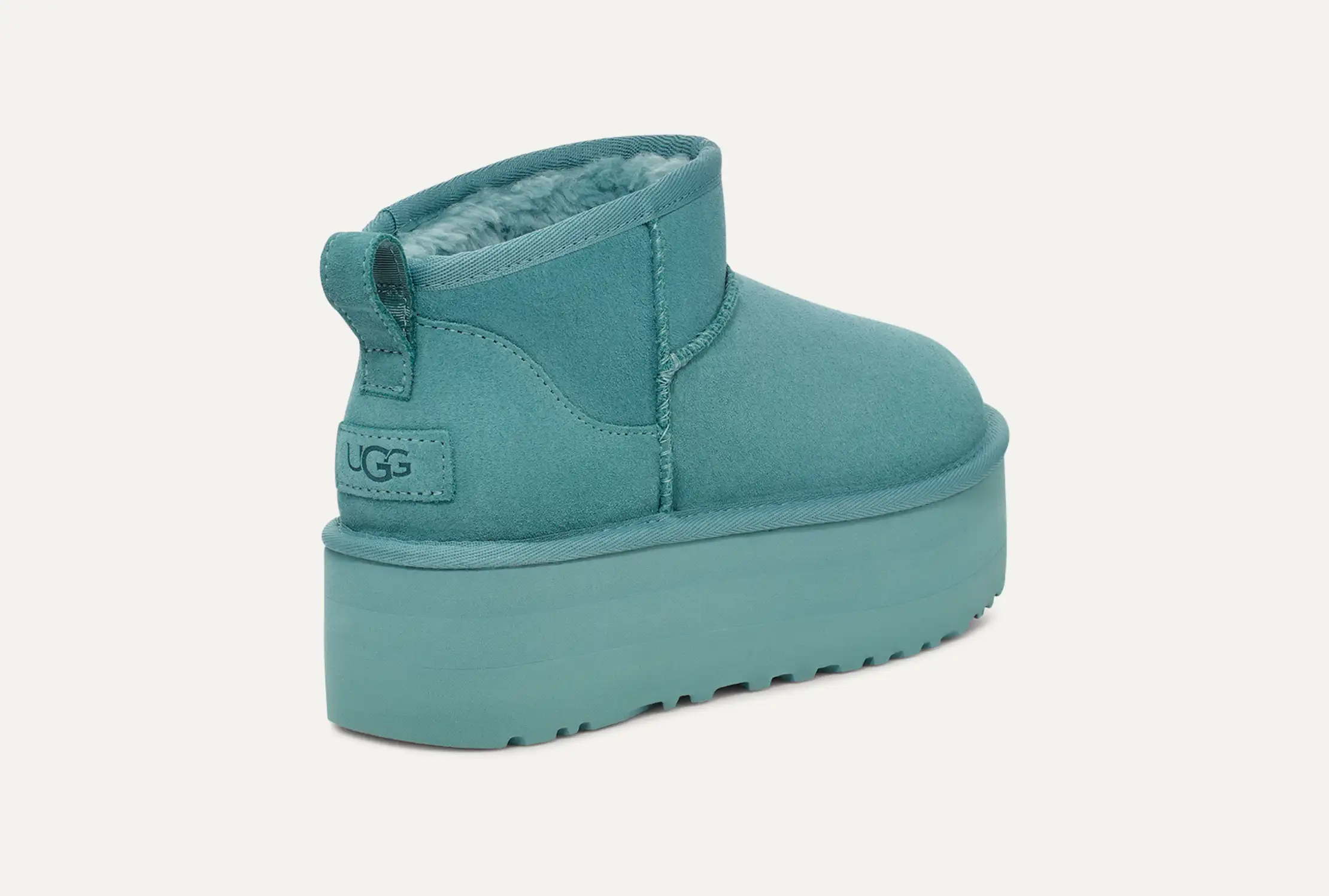 【メーカー直売】の商品をすべて Classic Ultra Mini Platform Boot | UGG® 靴
