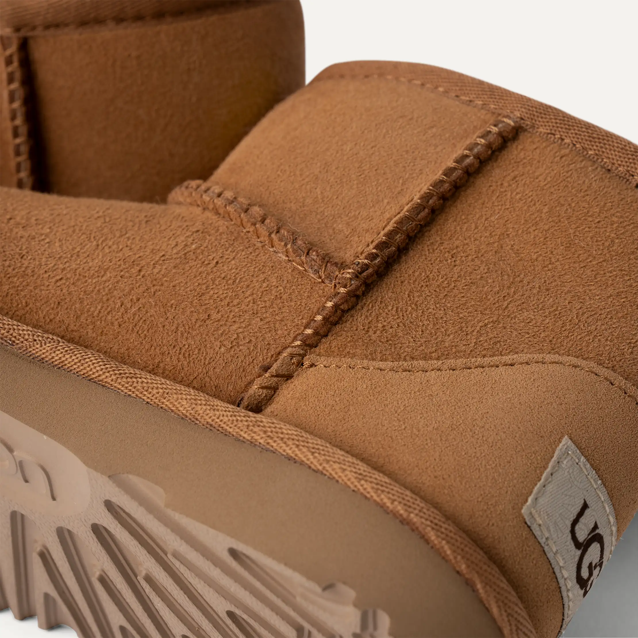 Classic II Mini Boot for Kids | UGG® Official