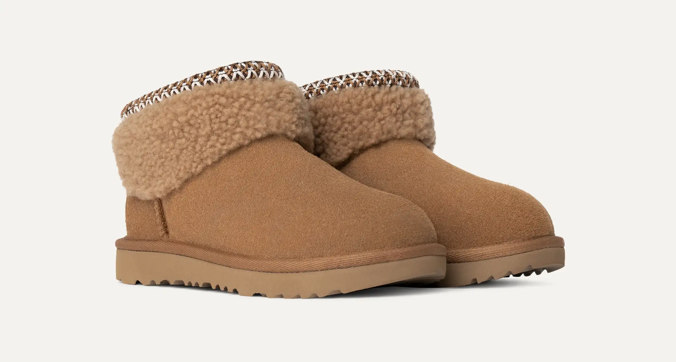 UGG® Classic Ultra Mini Maxi Curly for | UGG® UGG® Classic Ultra Mini Maxi Curly for | UGG®