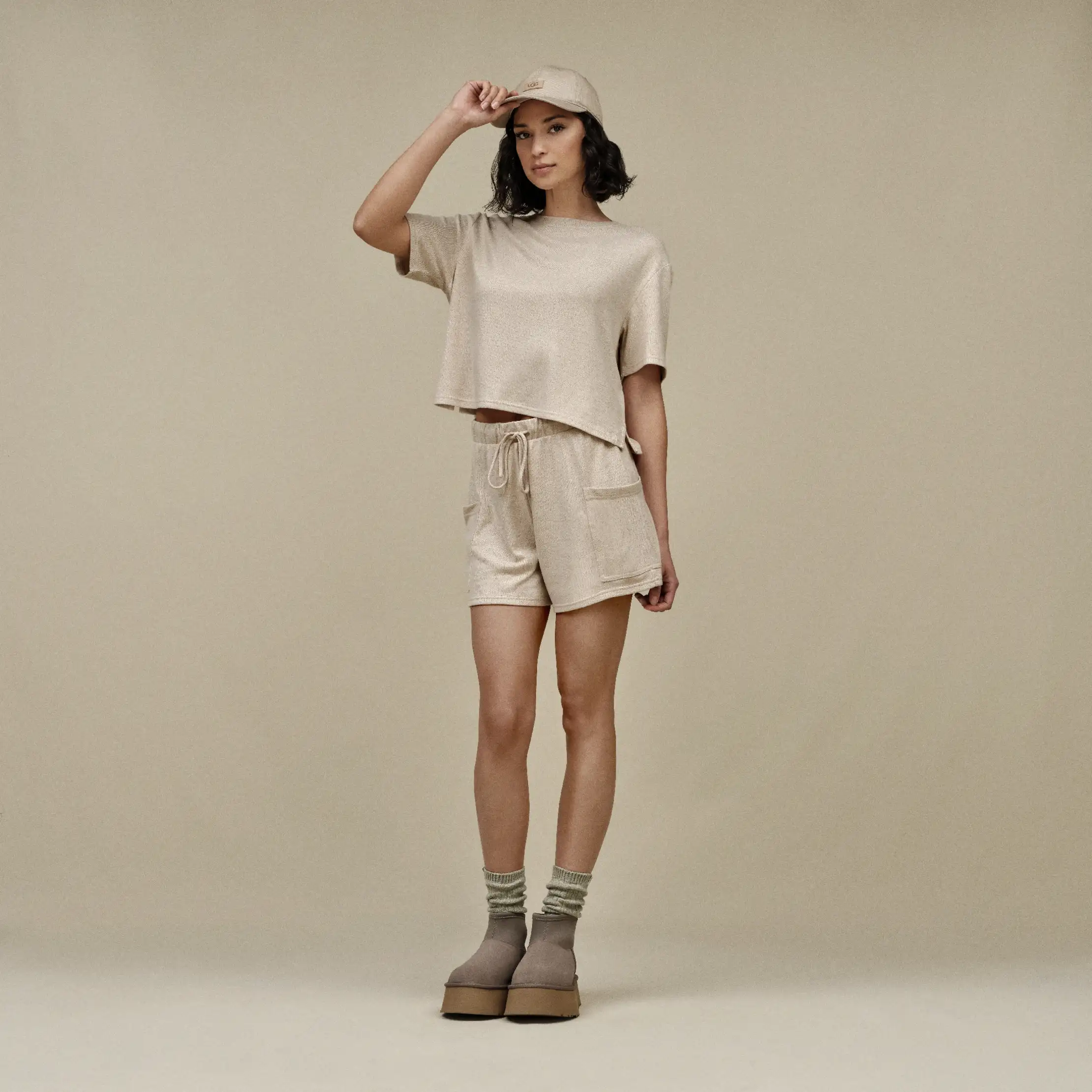 【UGG】★上下セット★ Women's Emaryld Short Set UGG Women's EMARYLD Short Set, Grey Heather at Amazon