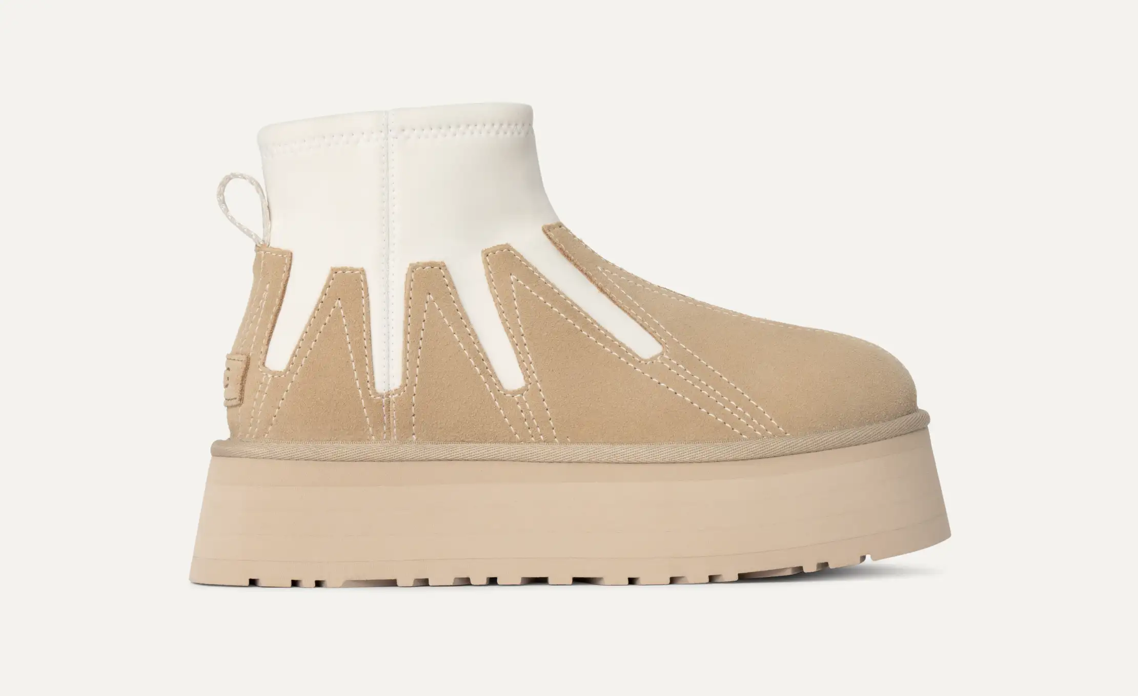 【UGG】Women's Classic Mini Dipper 海外限定 The Trending Ugg Classic Dipper Platform Boot is on Sale at