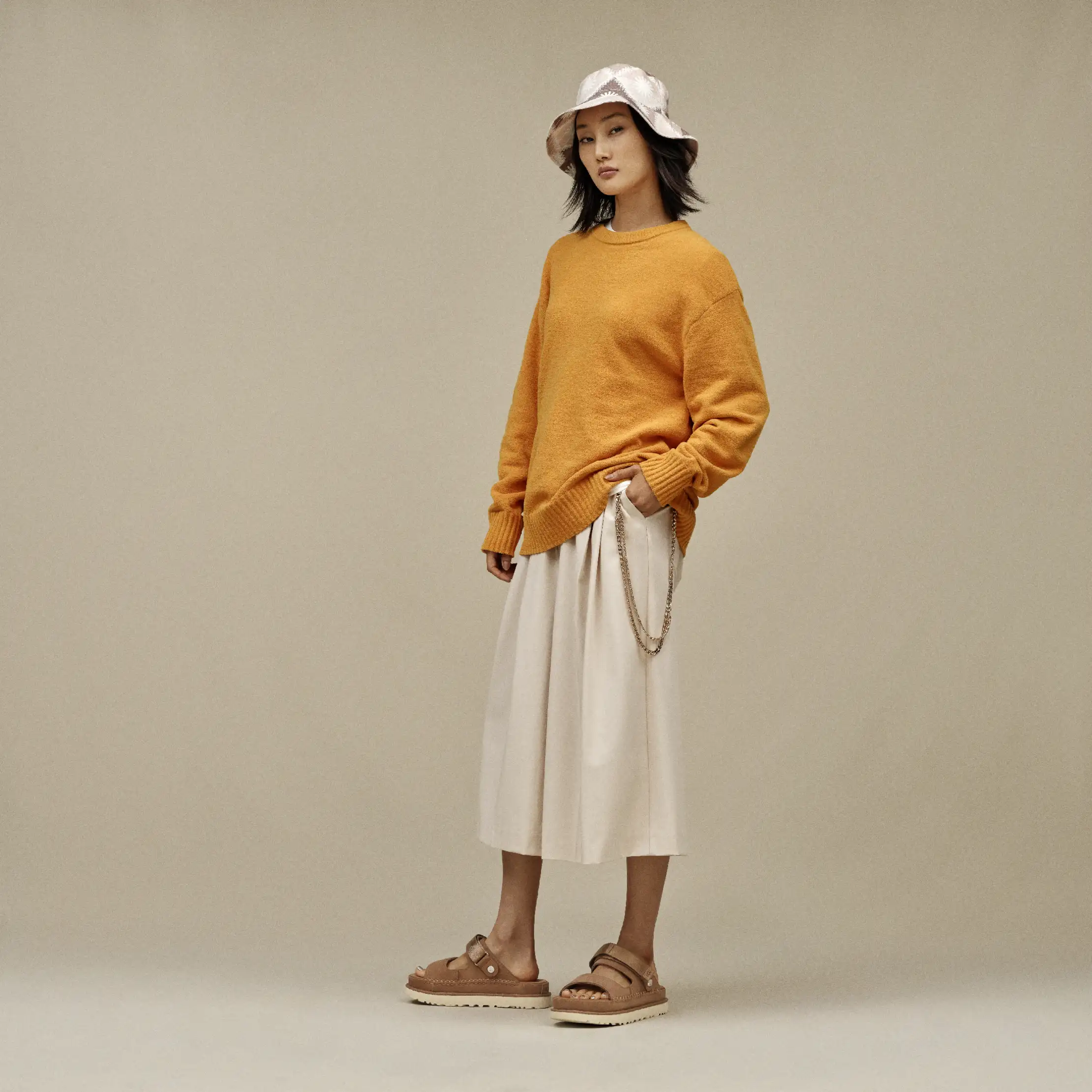 UGG® Goldenstar Glide for Women | UGG® EU
