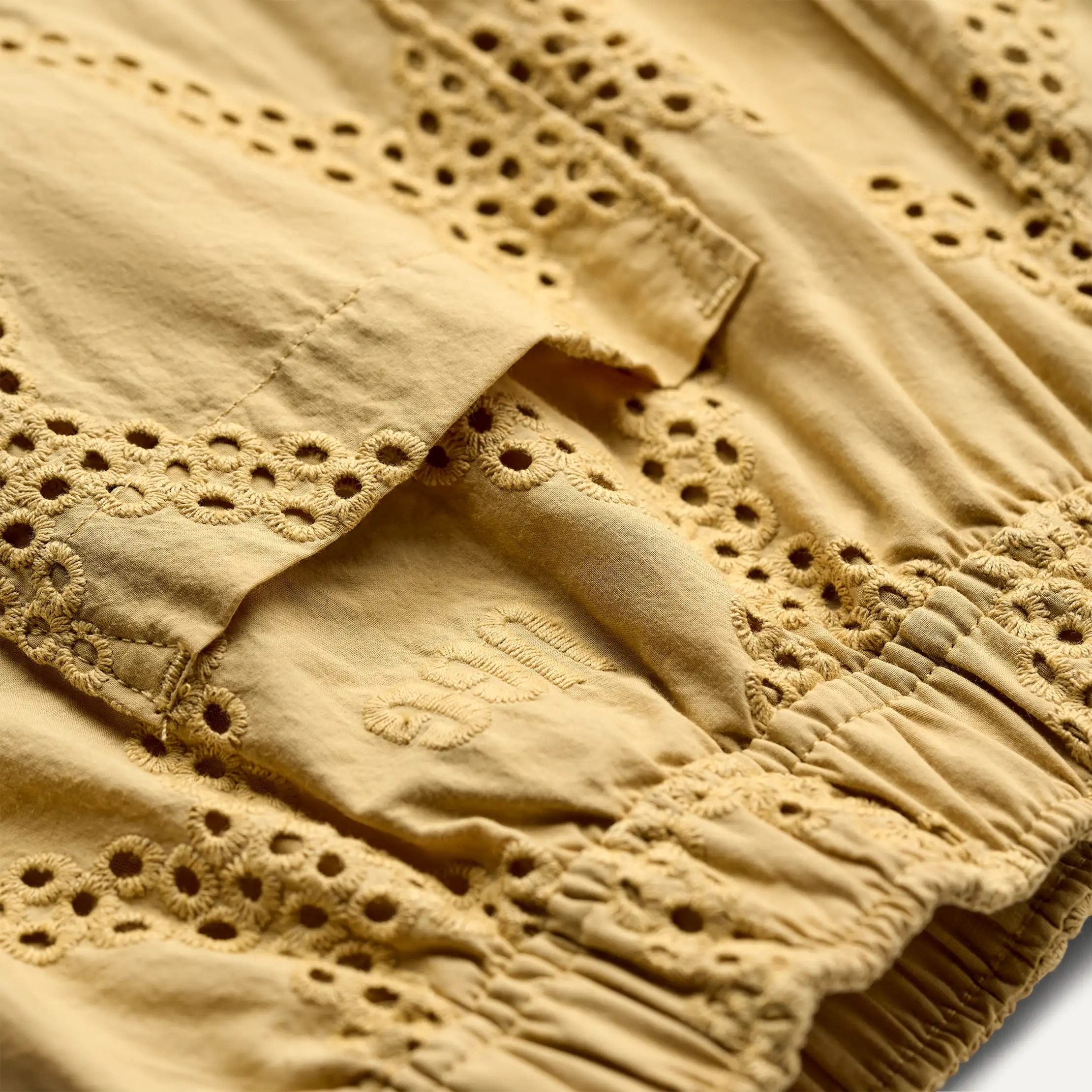 UGG IJessamine Pullover UGGEyelet & Kellan Short すぐ届く！ UGG Jessamine Pullover Uggeyelet for Women | UGG®