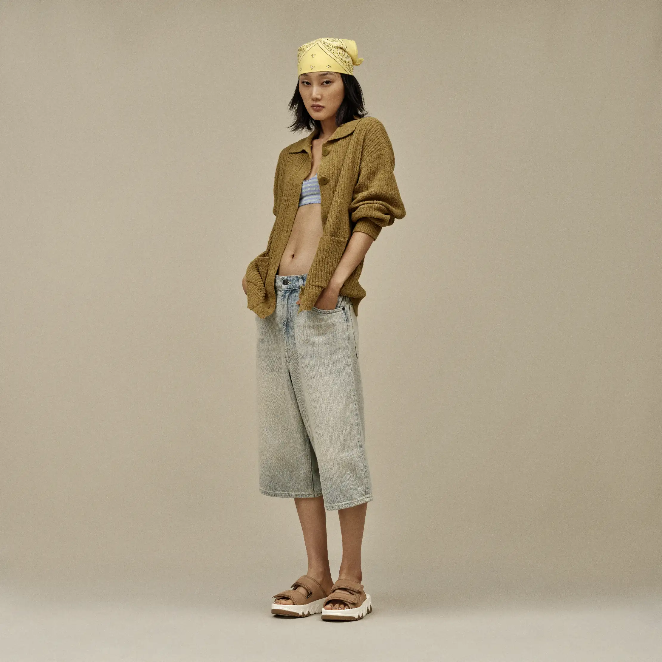 大人気！追跡あり☆UGG☆CapTrail Strap Slide 1167497-CHE_1.png?_s=RAABAB0