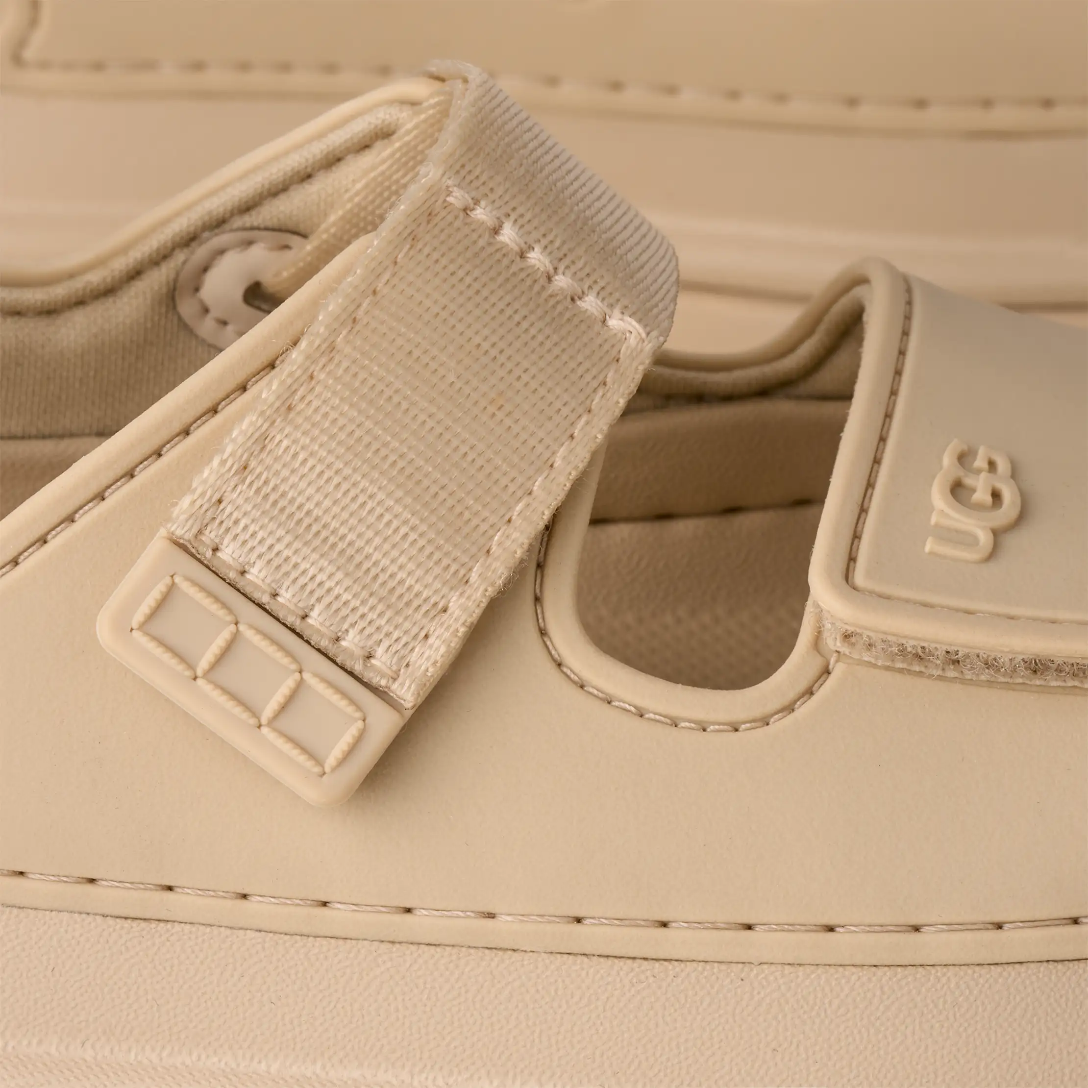 Kids' GoldenGlow Sandal | UGG®