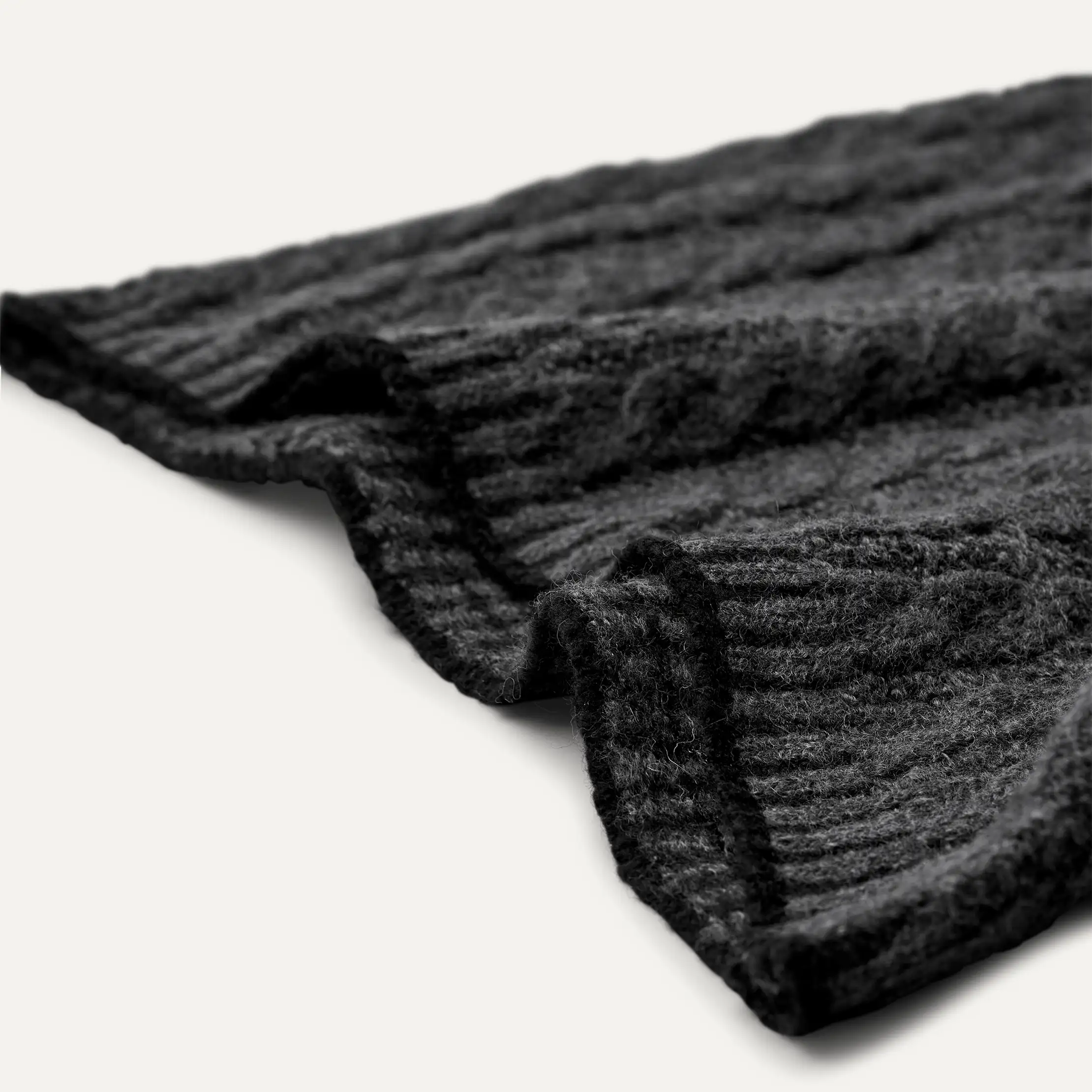 Women's Azriel Cable Knit Short