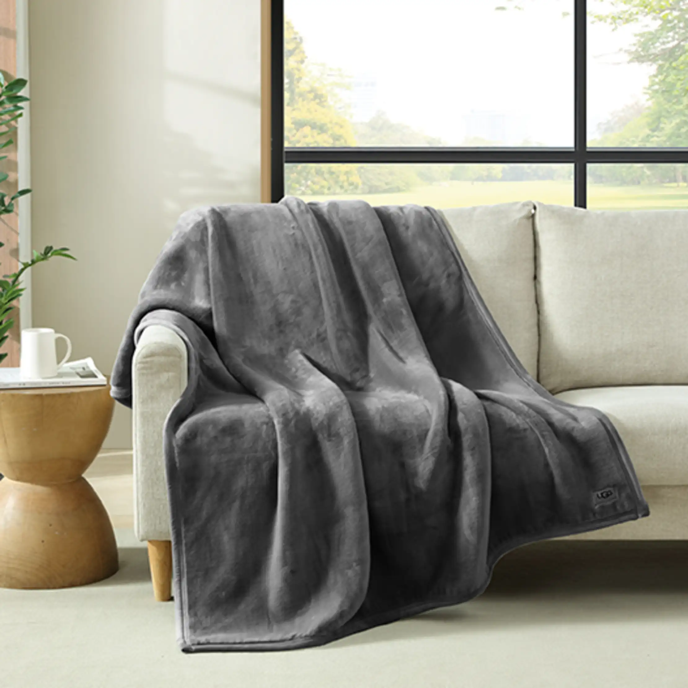Home Coco Throw 50" x 70"