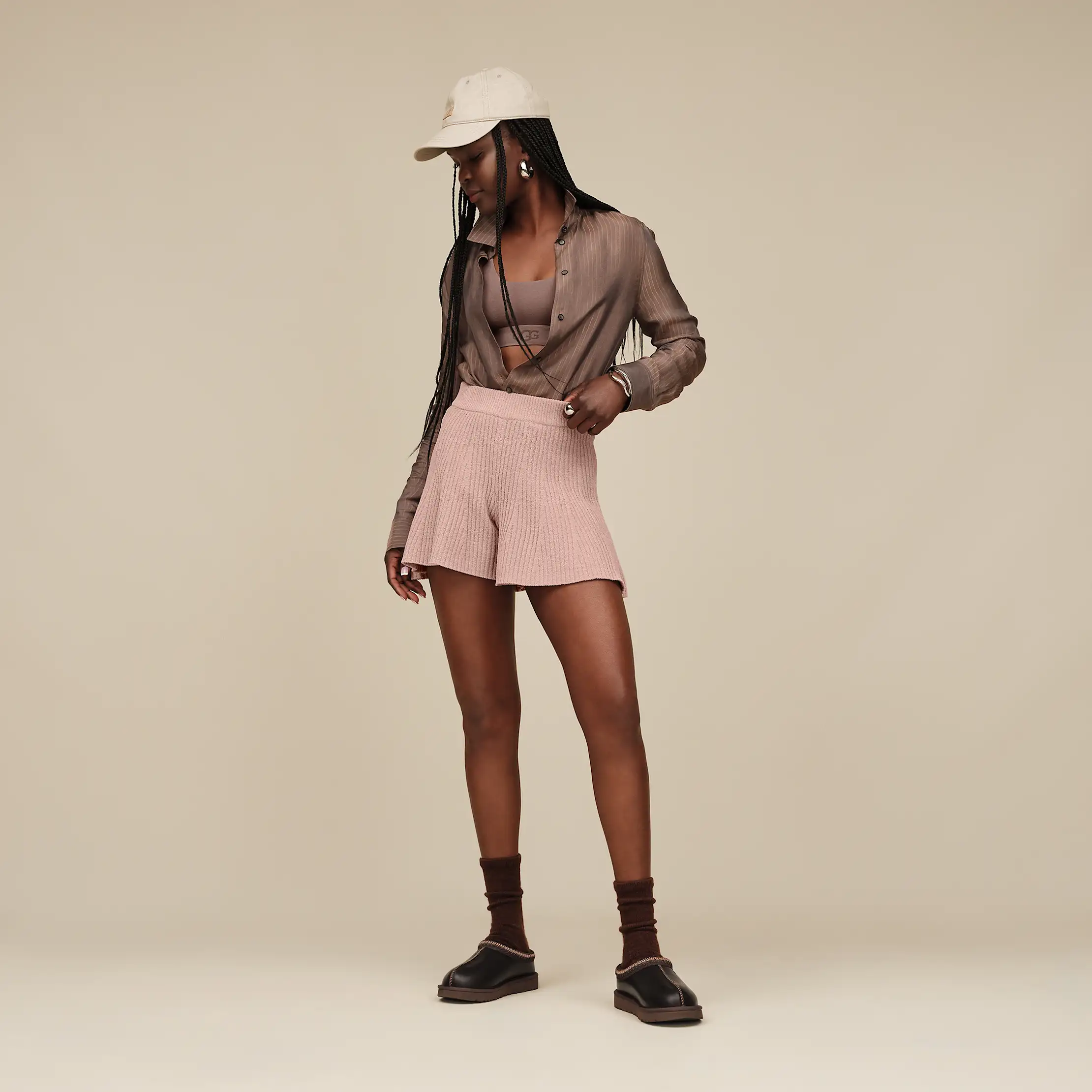 大人気！＜UGG＞Jodee Short Lite 1167377-DTB_1.png?_s=RAABAB0