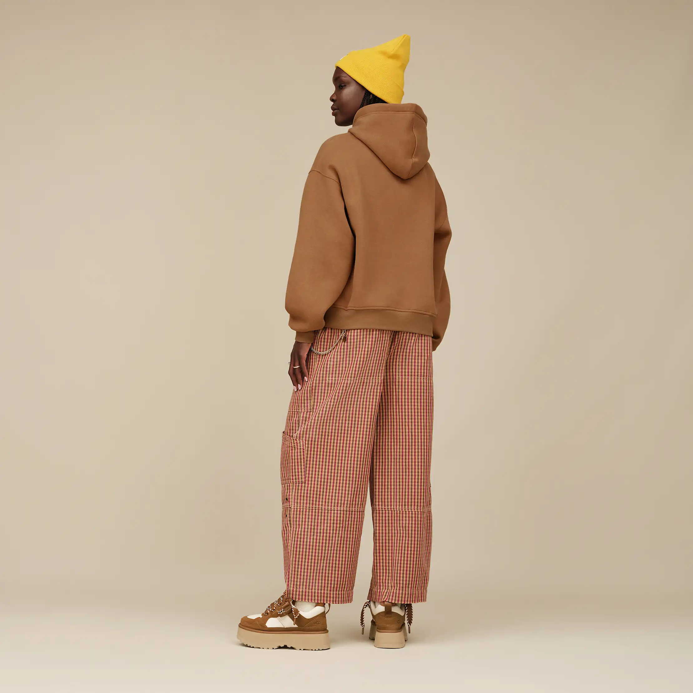 Chandail à capuchon avec logo UGG