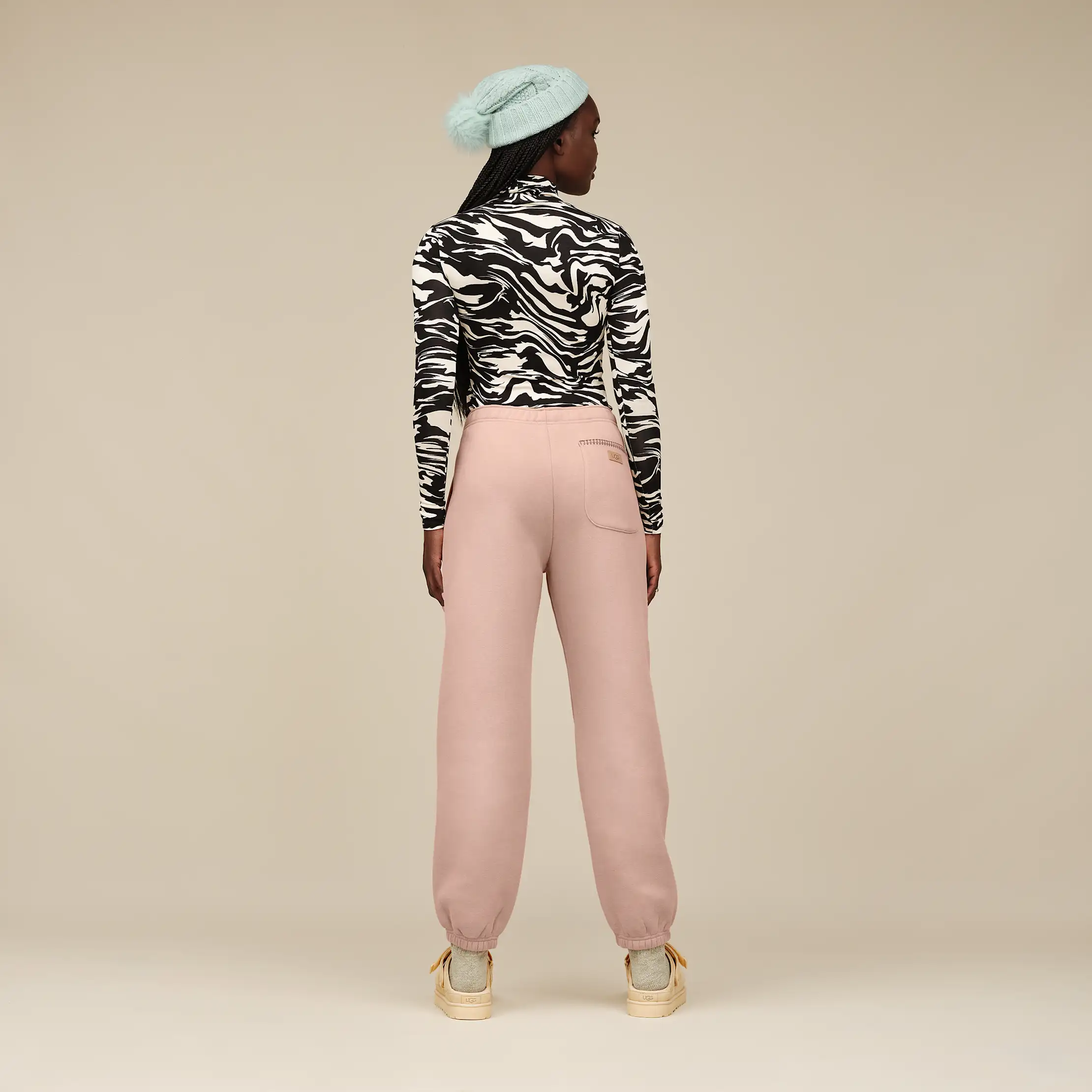 Women's Cable Beanie With Pom