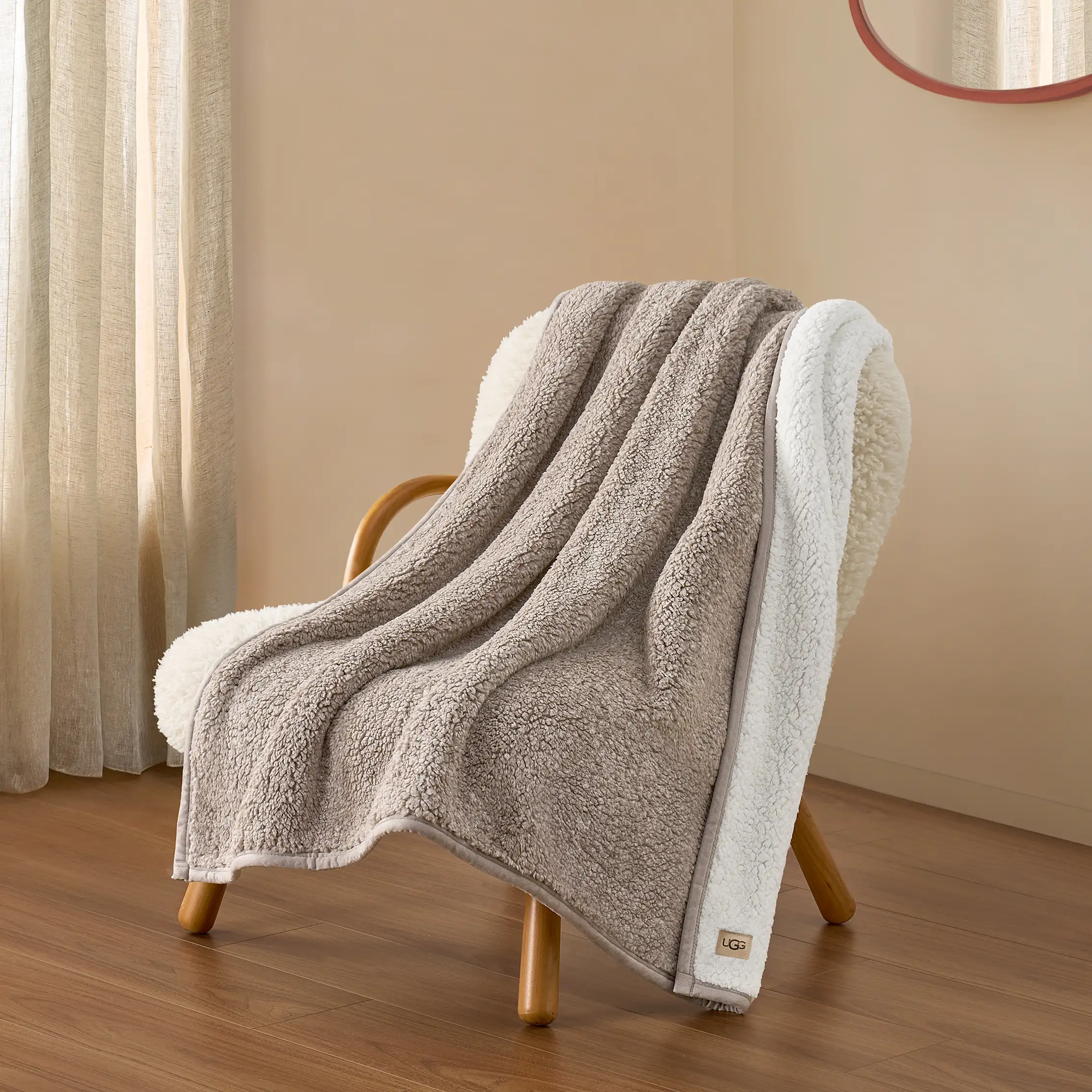 Home Classic UGGfluff Throw 50" x 70"