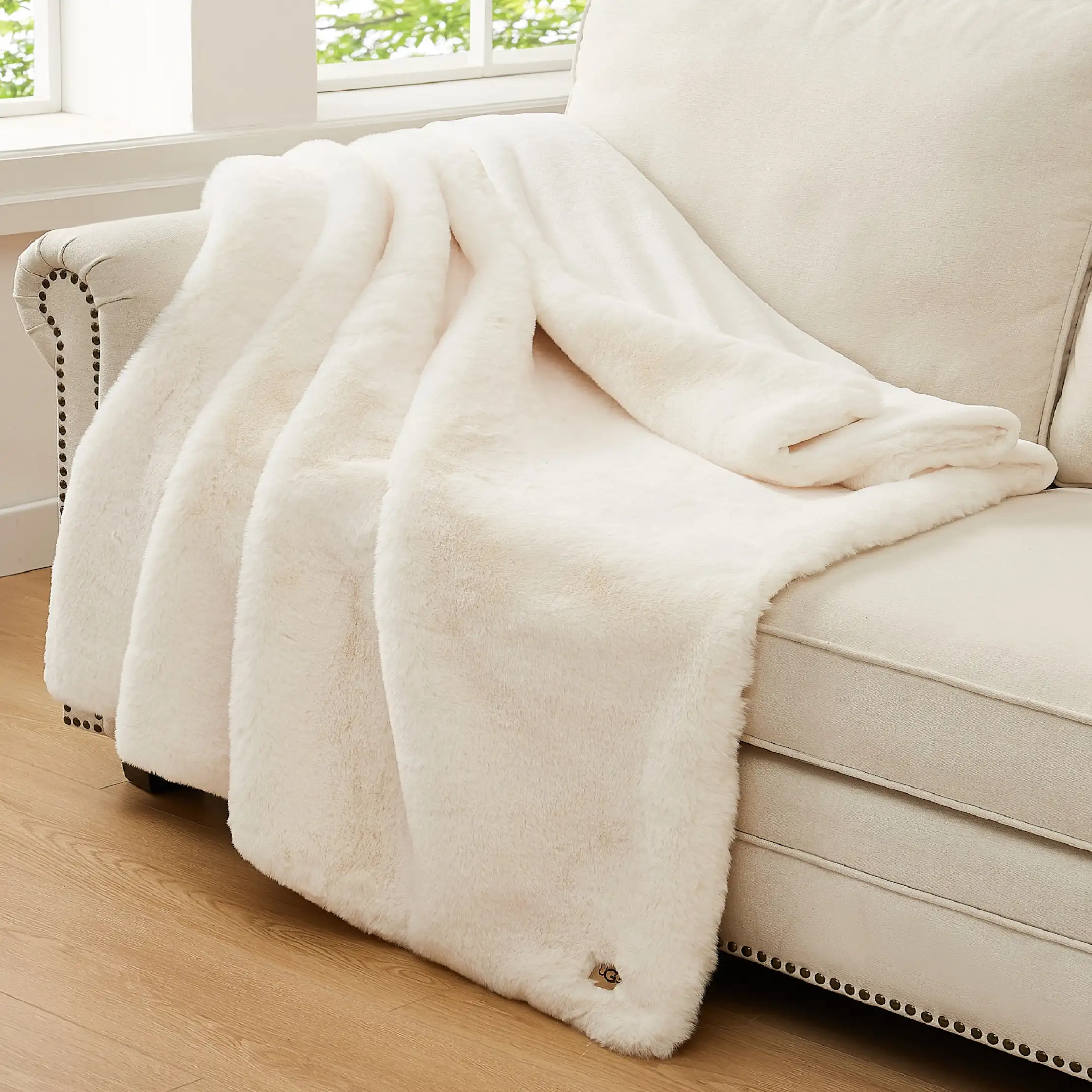 Home Euphoria Throw 50" x 70"