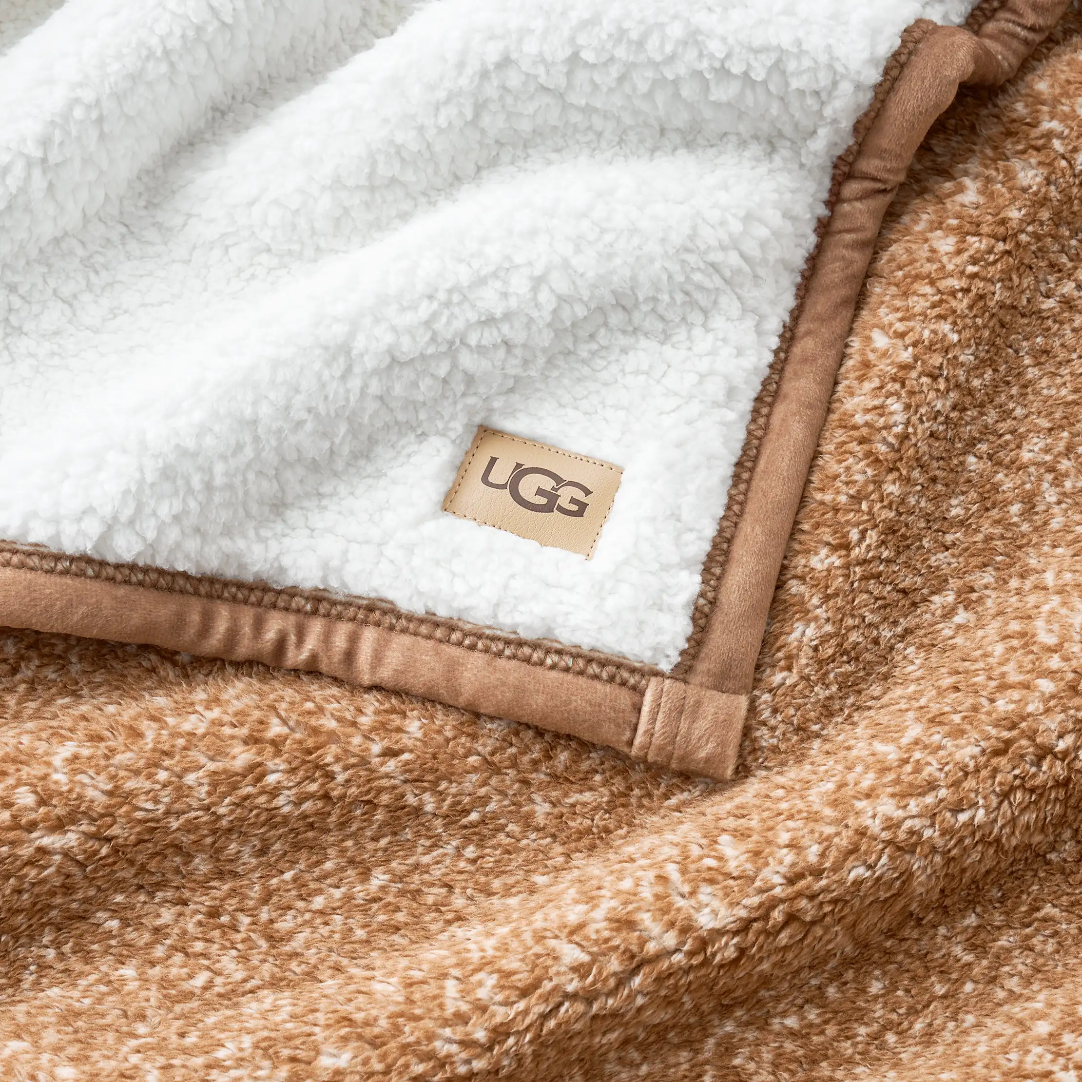 Home Classic UGGfluff Throw 50" x 70"