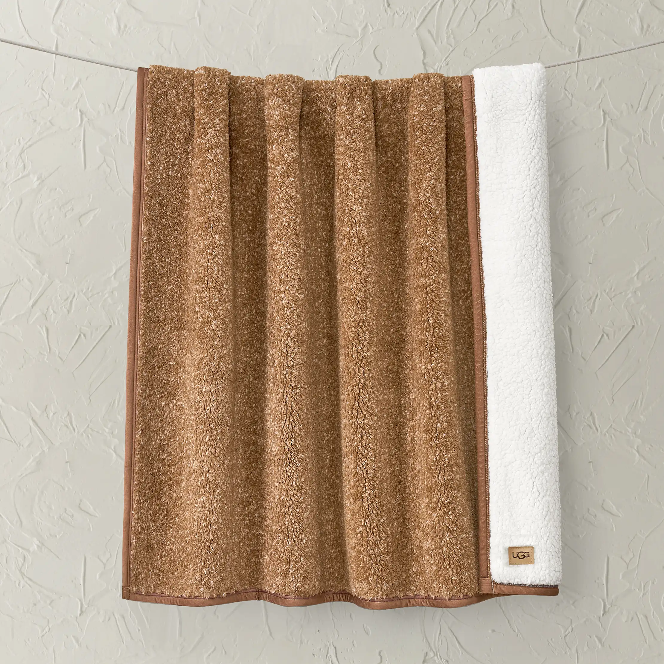 Home Classic UGGfluff Throw 50" x 70"