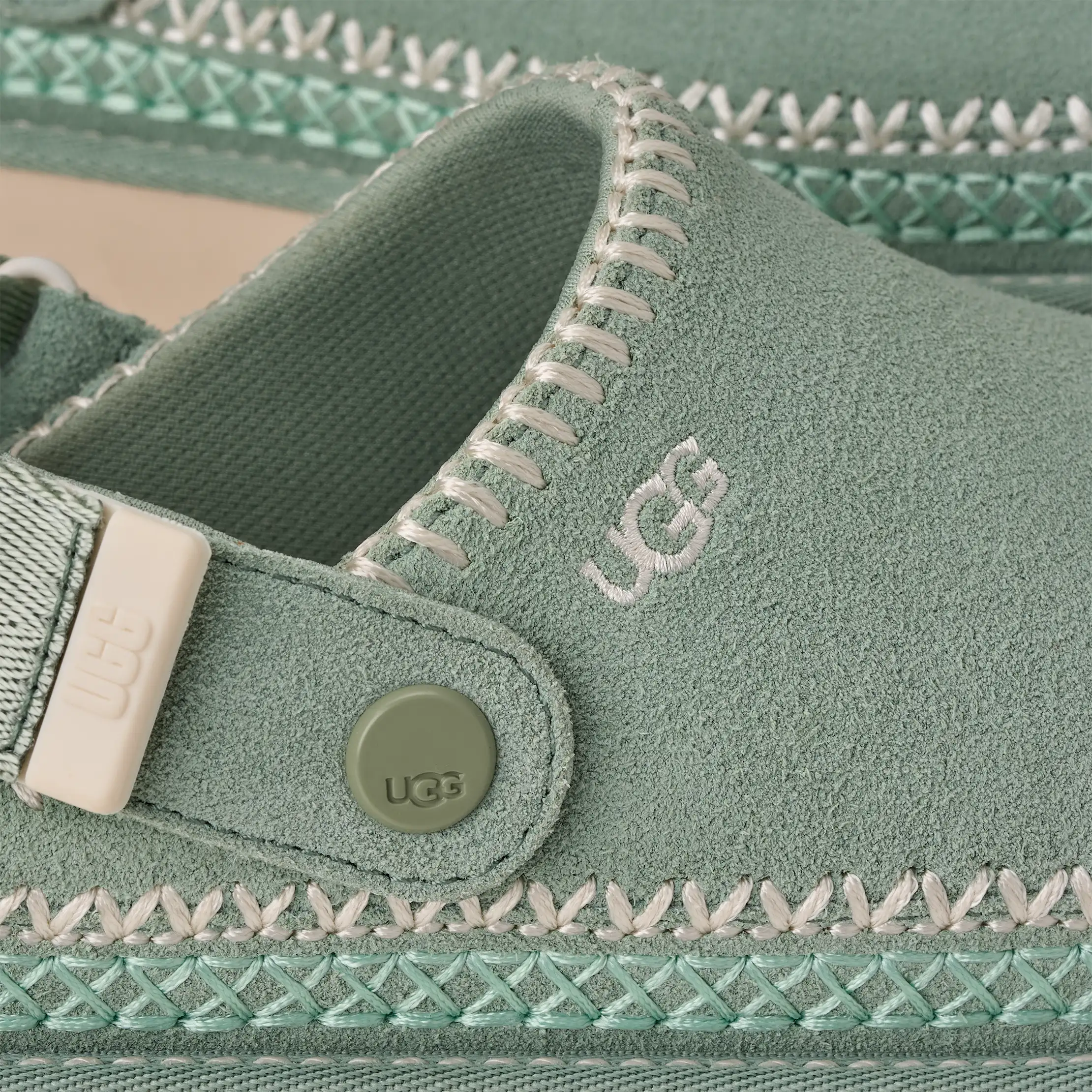 Sabot Goldenstar Meadow Accent