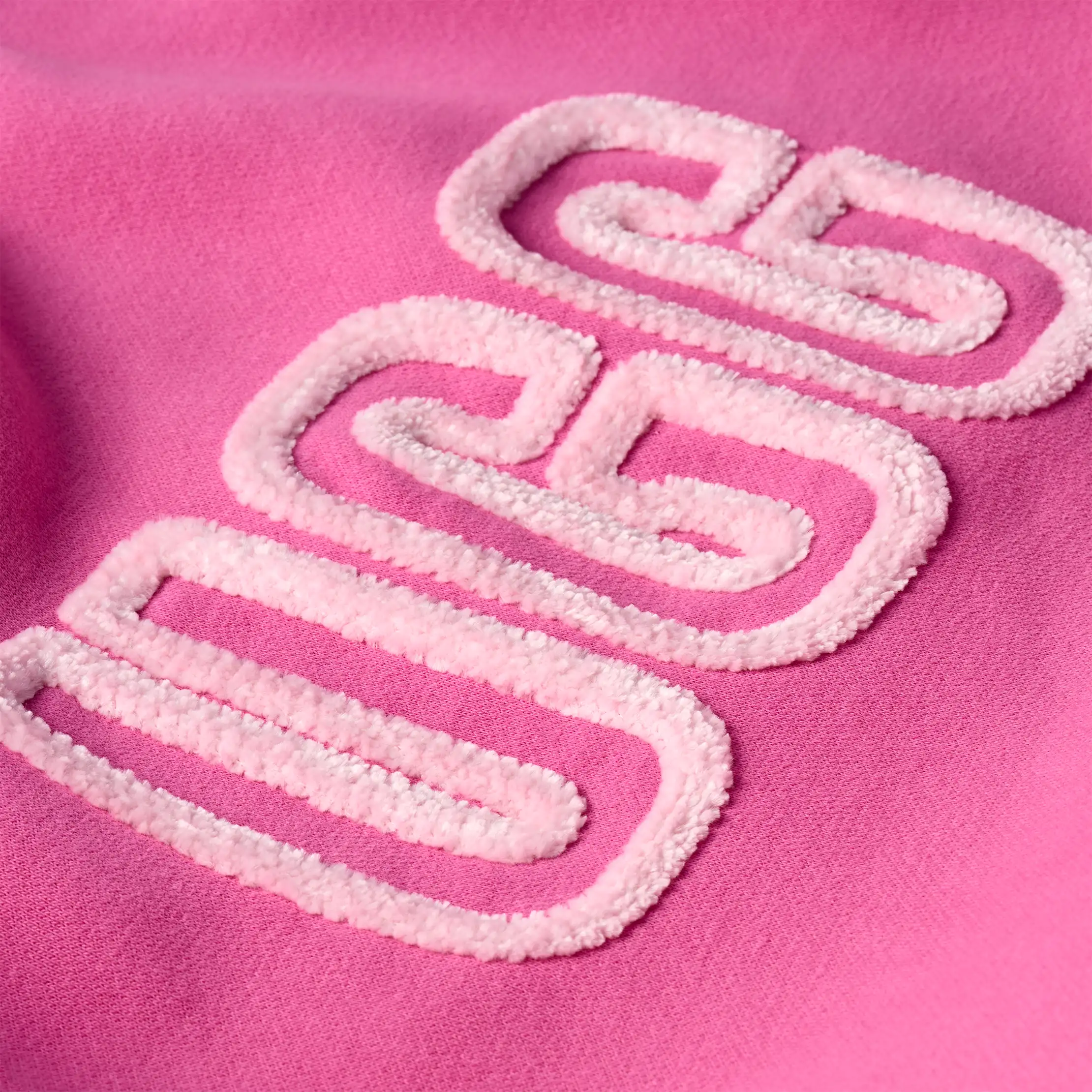 [週末値下げ]【新品未使用】UGG Logo Crewneck ピンク UGG Logo Crewneck for Women | UGG®