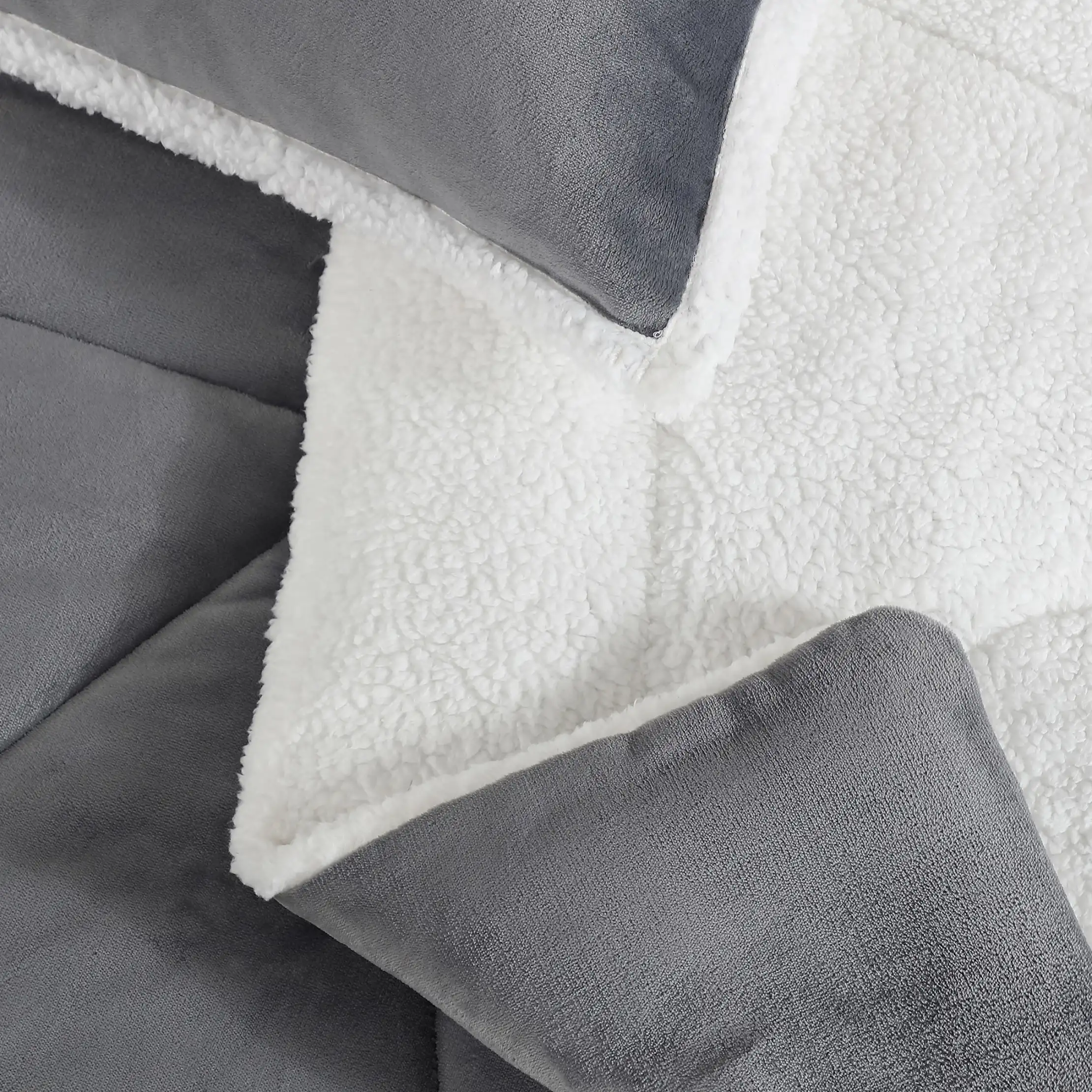 Home Avery Comforter Set F/Q