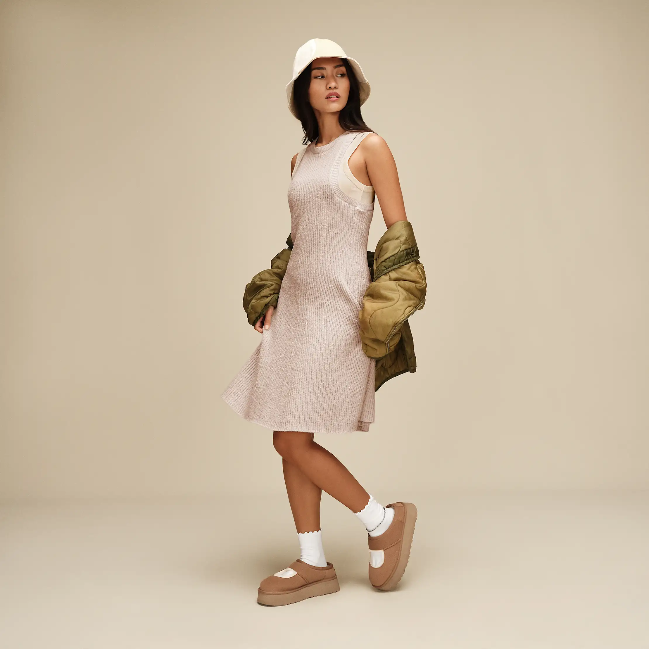 burberry women's dress shirt Check Cotton Beige Clergy Dress for Catholic Regular fit Size:us:4 and a flattering midi