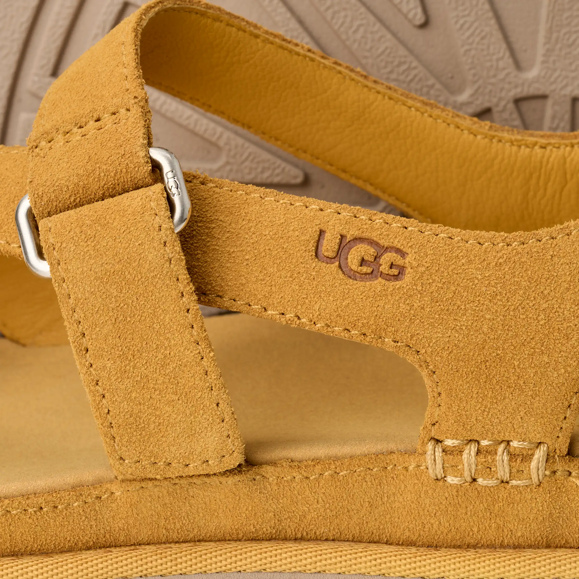 Entredoigt GoldenGaze