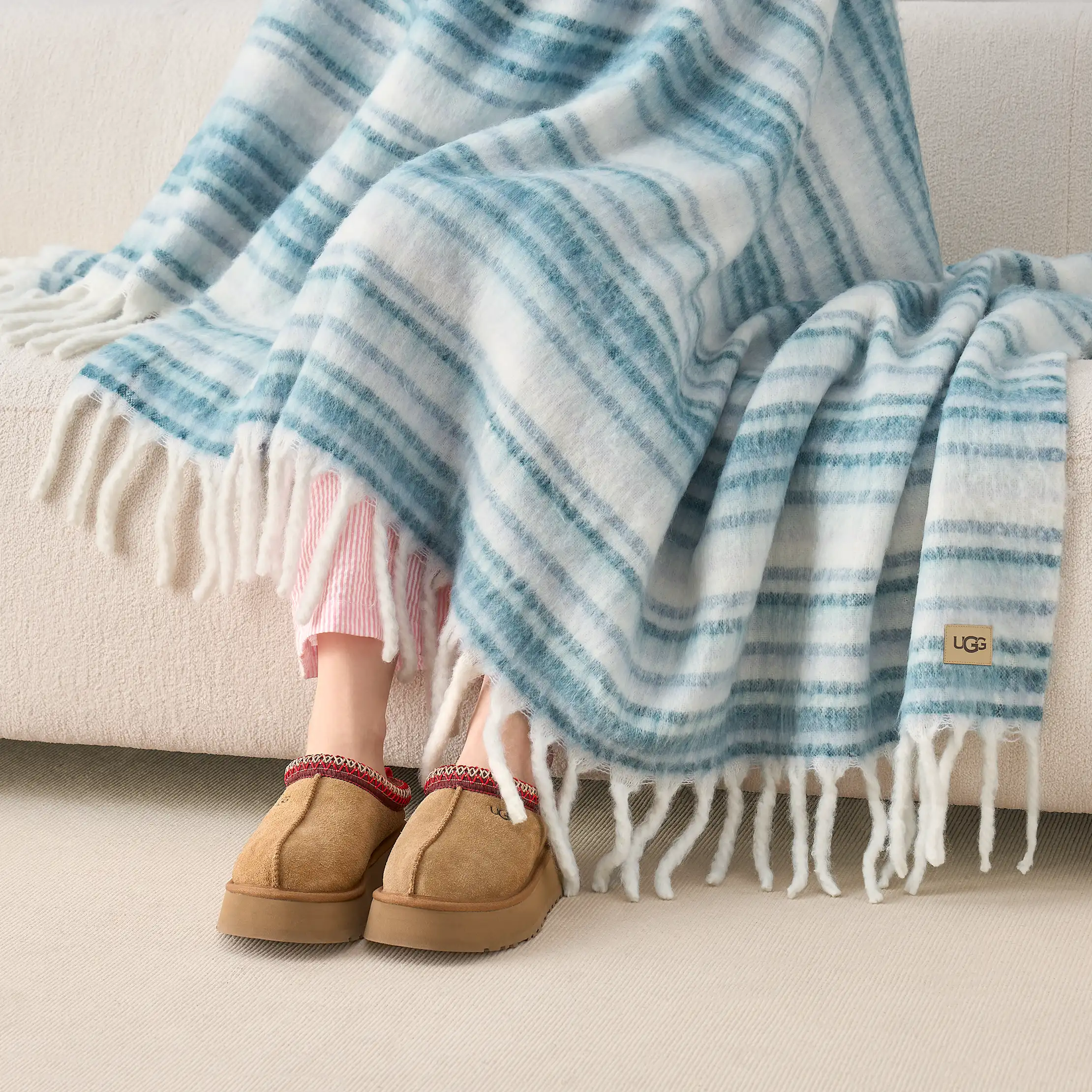 Joana Throw 50"x70"