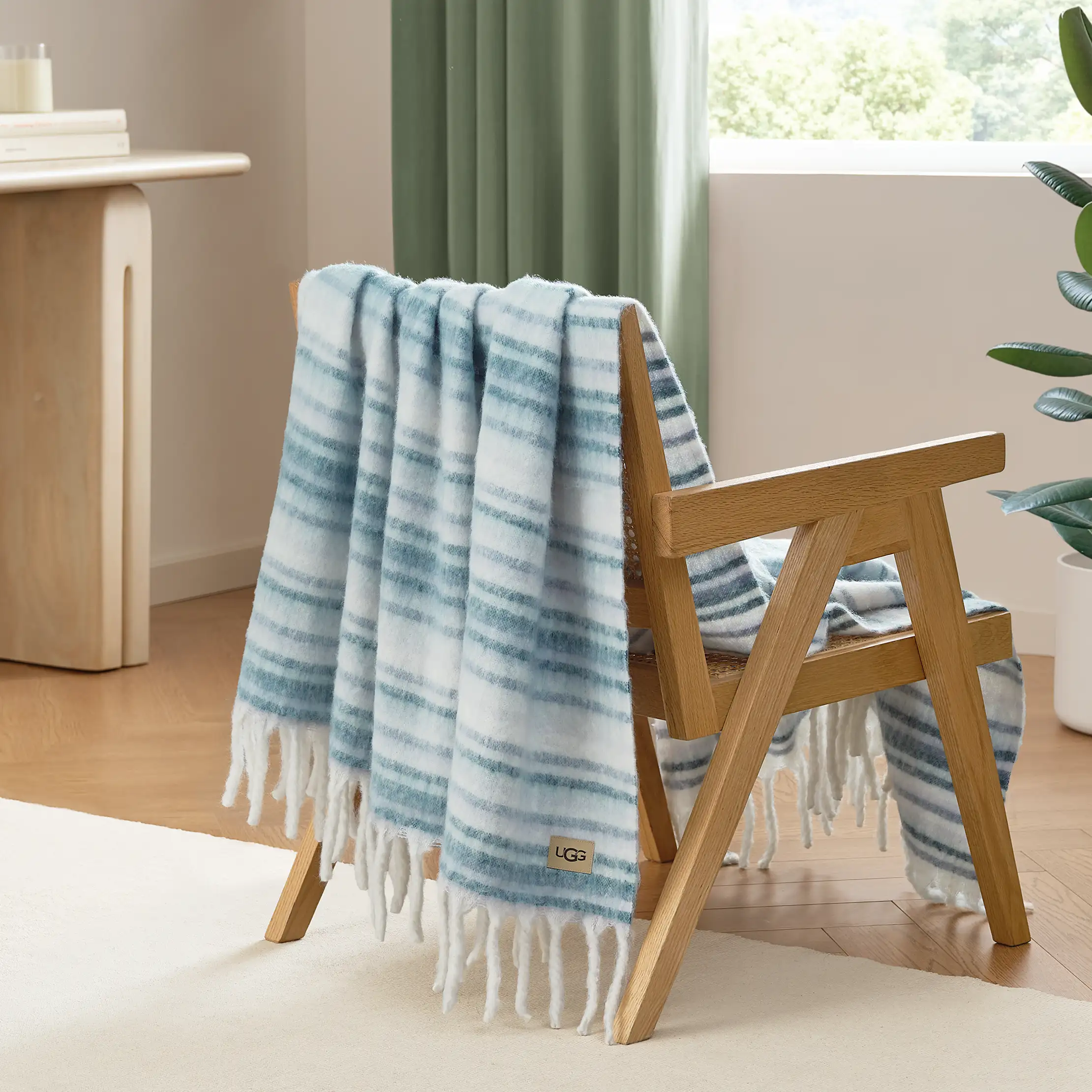 Joana Throw 50"x70"