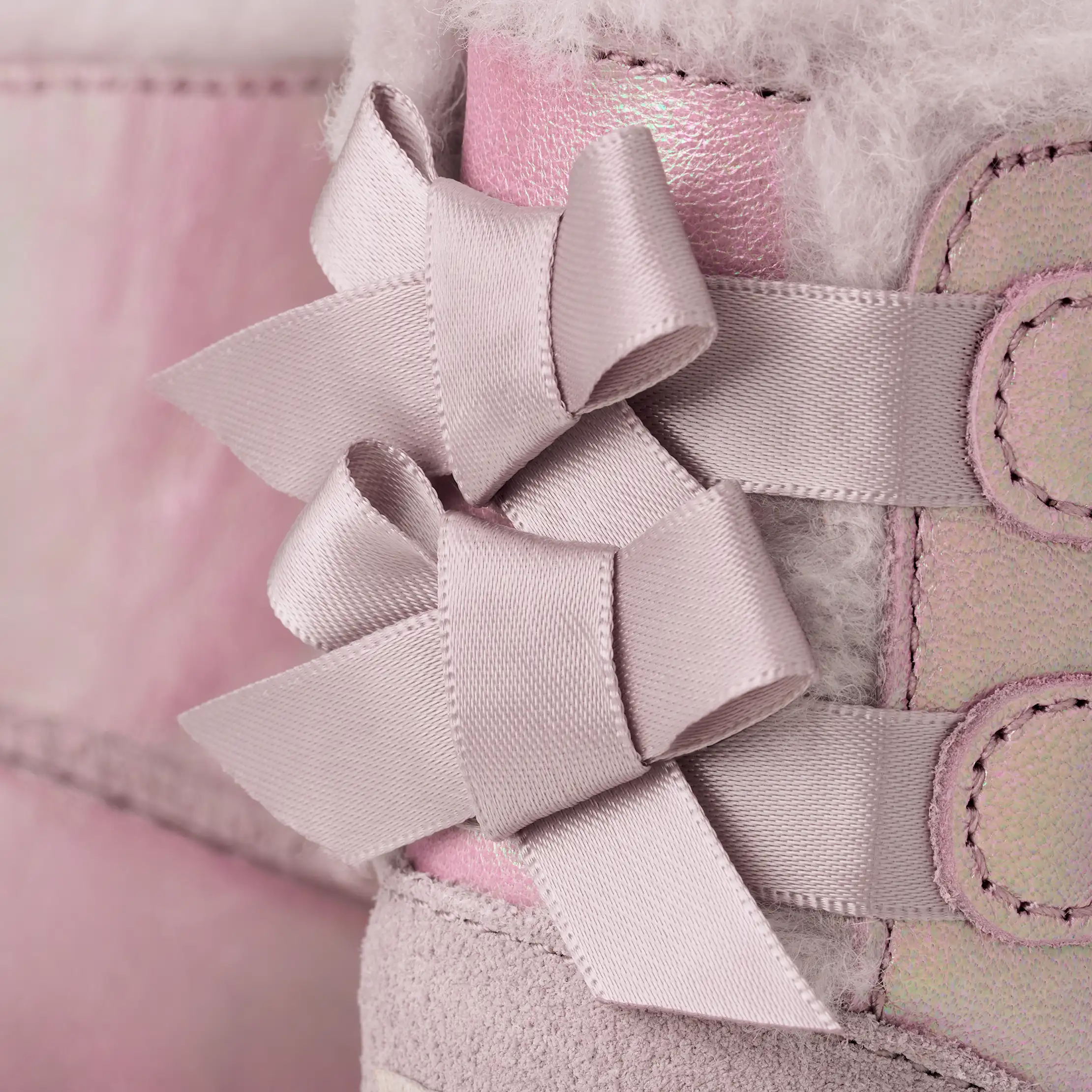 Bailey Bow Frosted