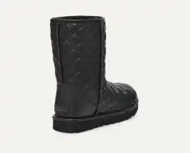 【COLOR iN ID】Short padded ugg boots Classic II Boot for Toddlers | UGG® Official