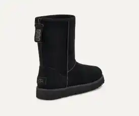 Classic Short Logo Zip Boot | UGG®