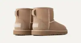 UGG|CLASSIC MINI II KIDS ミニ丈 アンクルブーツ 1017715K Classic II Mini Boot for Kids | UGG® Canada