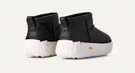 UGG® Classic Ultra Mini Wrap Tech Noir for Men | UGG®