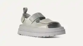 GoldenGlow Glossy Sparkles