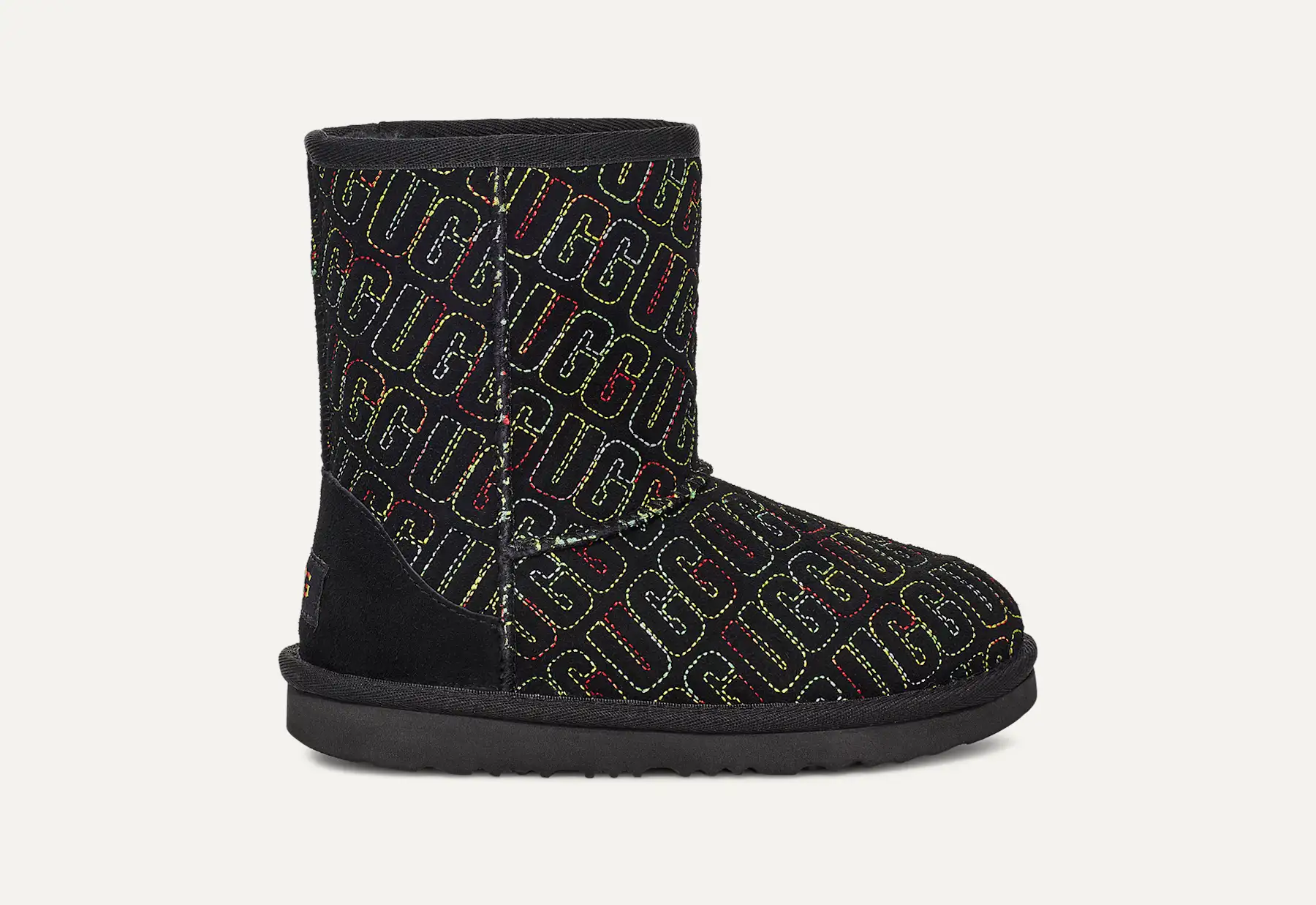 Ugg クラシックミニIIロコハッチアンクルフツ 1016222 BLK 1112383K-BLK_1.png?_s=RAABAB0