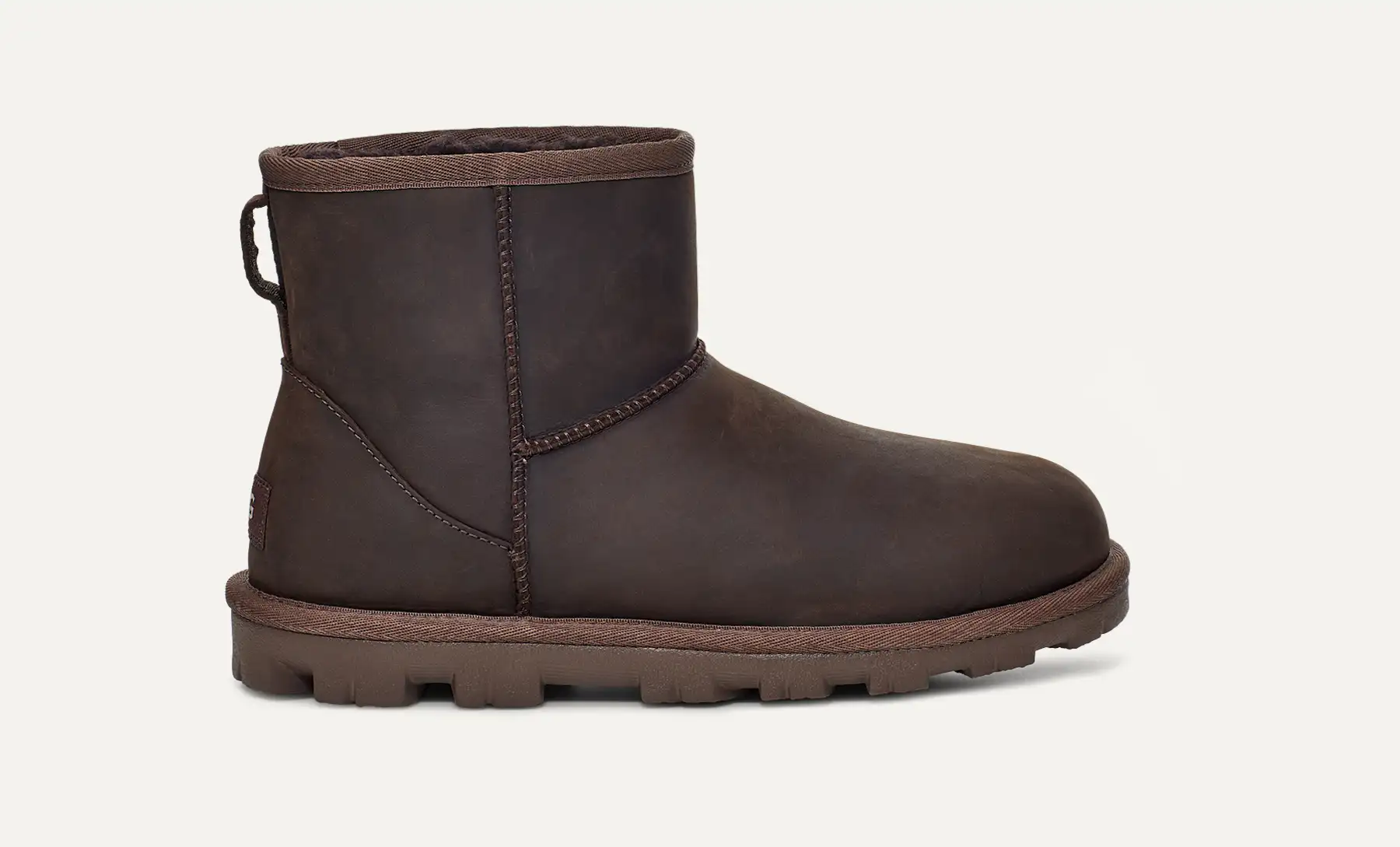 The Essential Chestnut Ugg Beli (Women) UGG Essential Short Boot