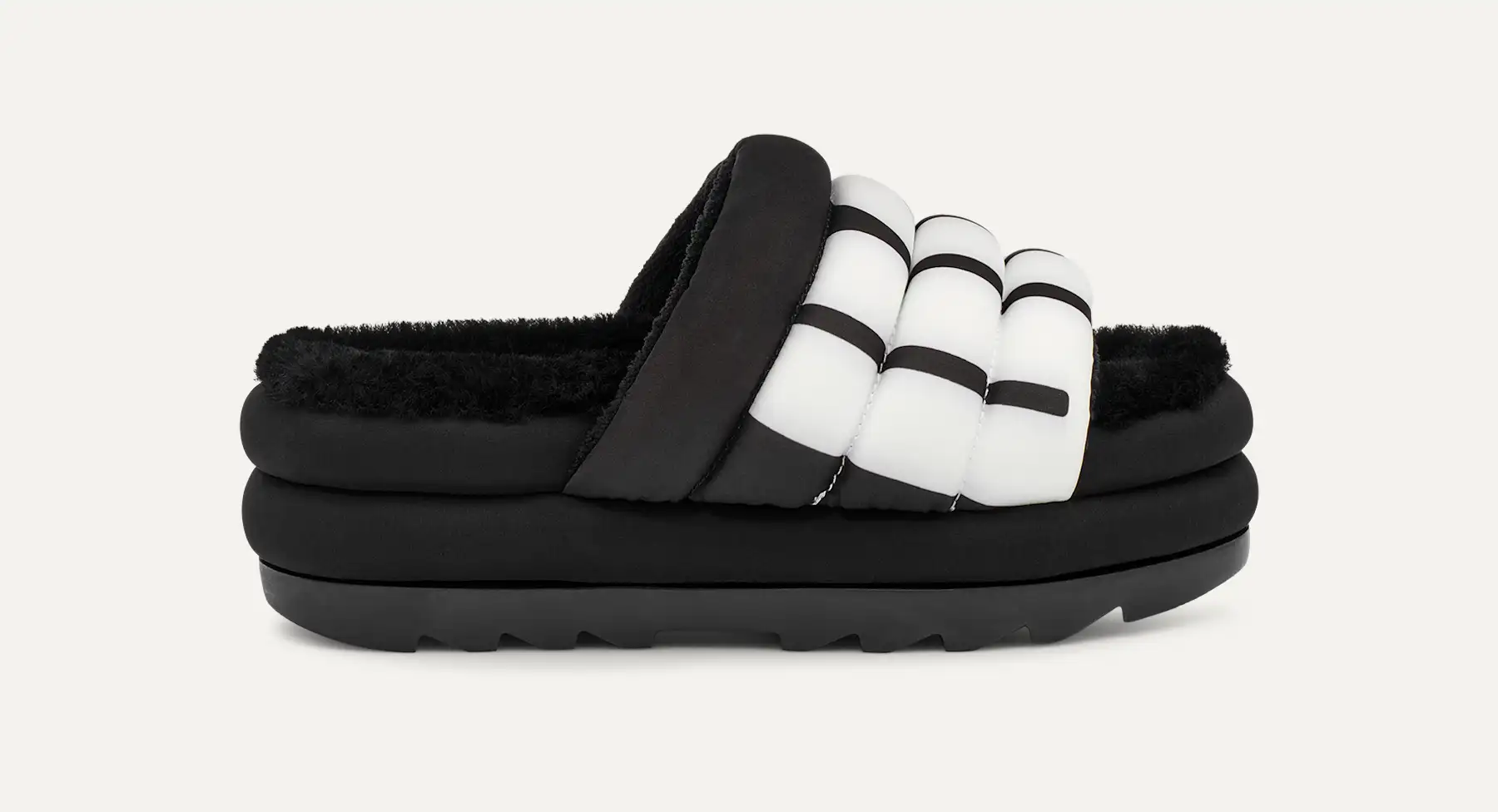 孫悟空様早い者勝ち♡新品UGG　アグサンダル　Maxi Slide Logo Maxi Slide Logo Sandal | UGG