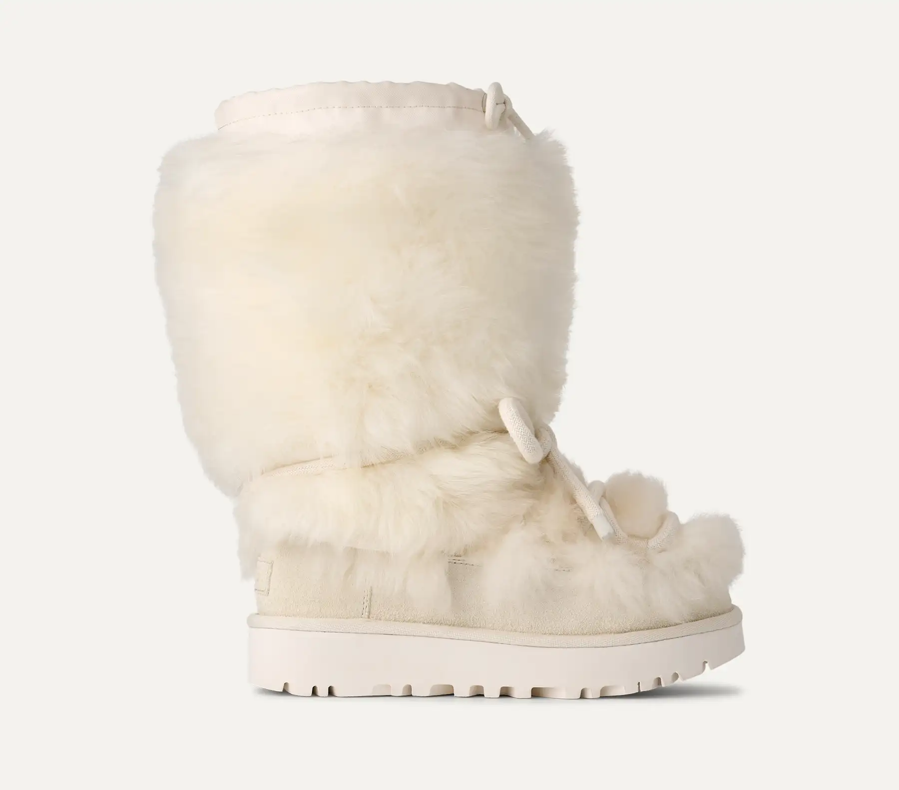UGG ホワイトファーハイカットスノーブーツ UGG ホワイトファーハイカットスノーブーツ UGG ホワイトファー