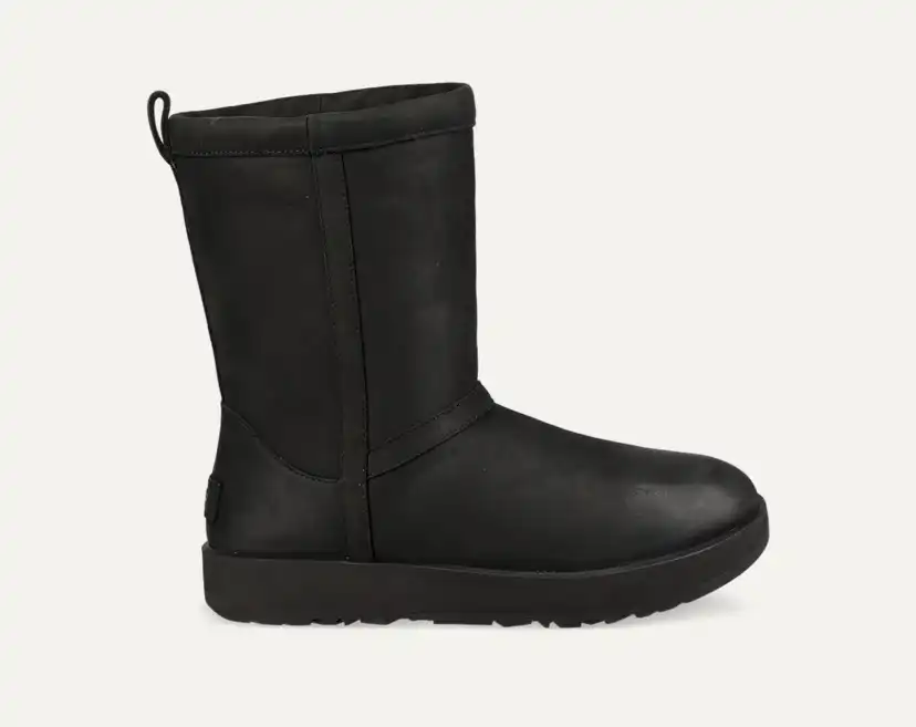 UGG® Classic Short Leather Waterproof Boot für Damen UGG® DE