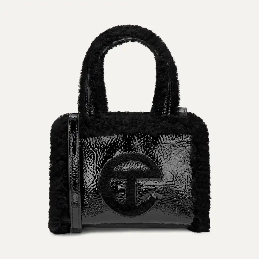 ☆韓国の人気☆【UGG】☆UGG X TELFAR Logo Mini Crinkle W☆ UGG x TELFAR Small Shopper Crinkle - White