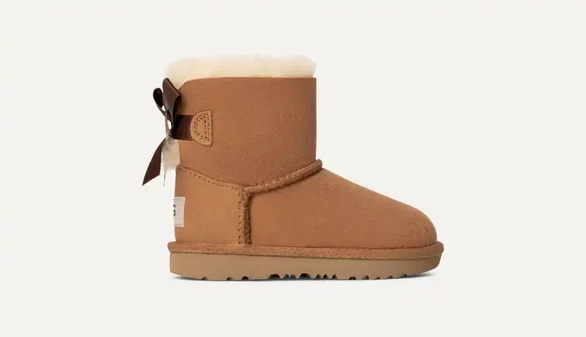 Stivali UGG® Mini Bailey Bow II da bambina UGG® EU - Main Image